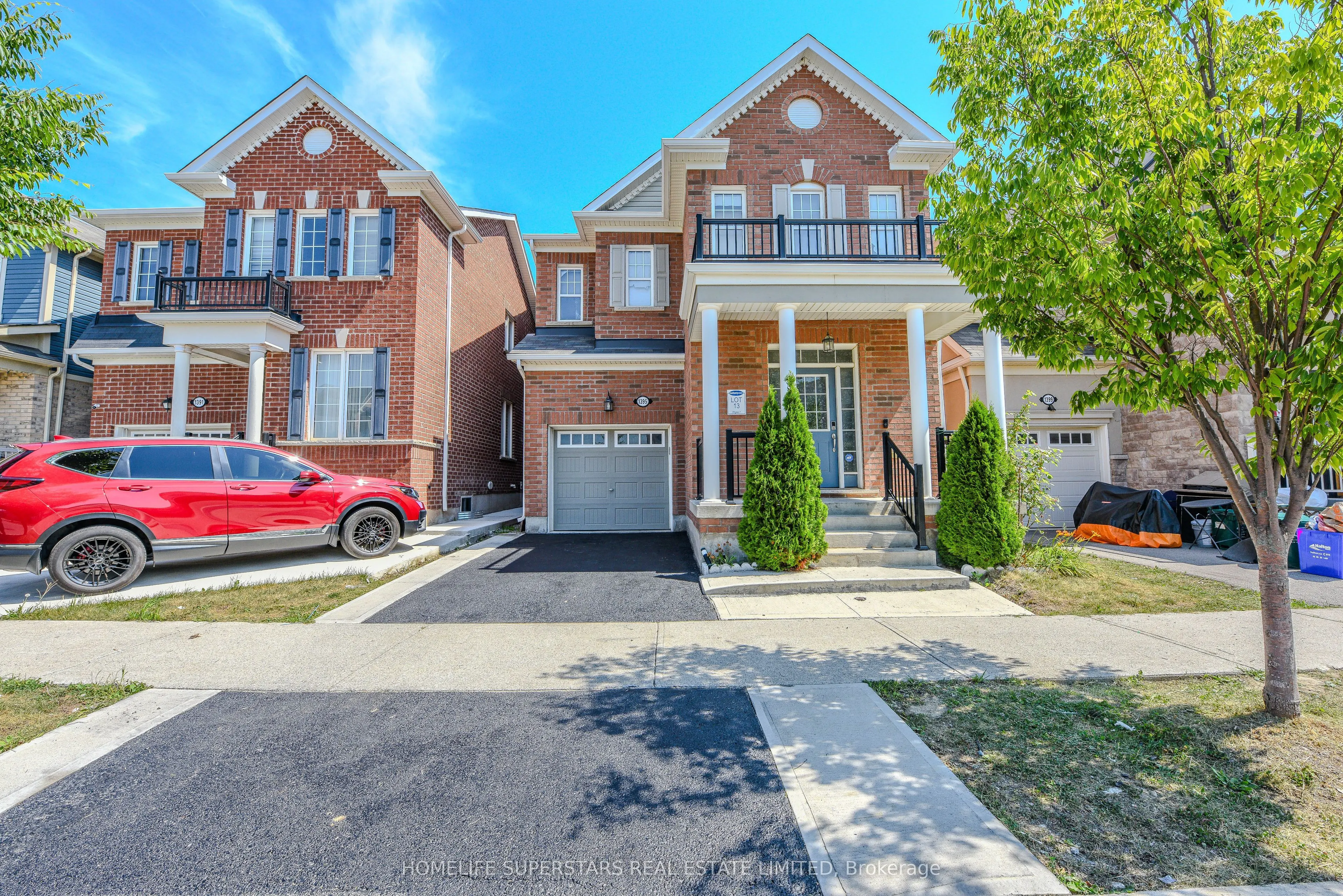1395 Chretien Street