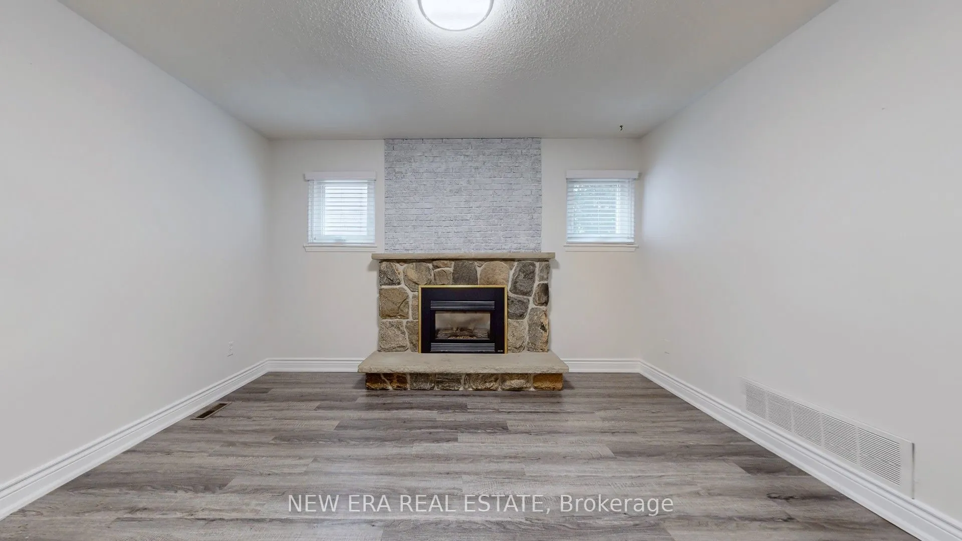4178 Garnetwood Chase