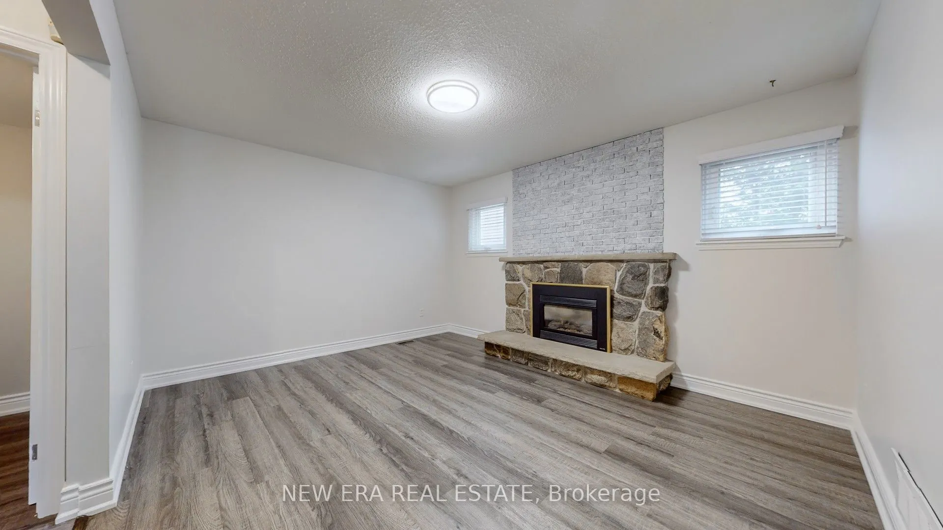 4178 Garnetwood Chase