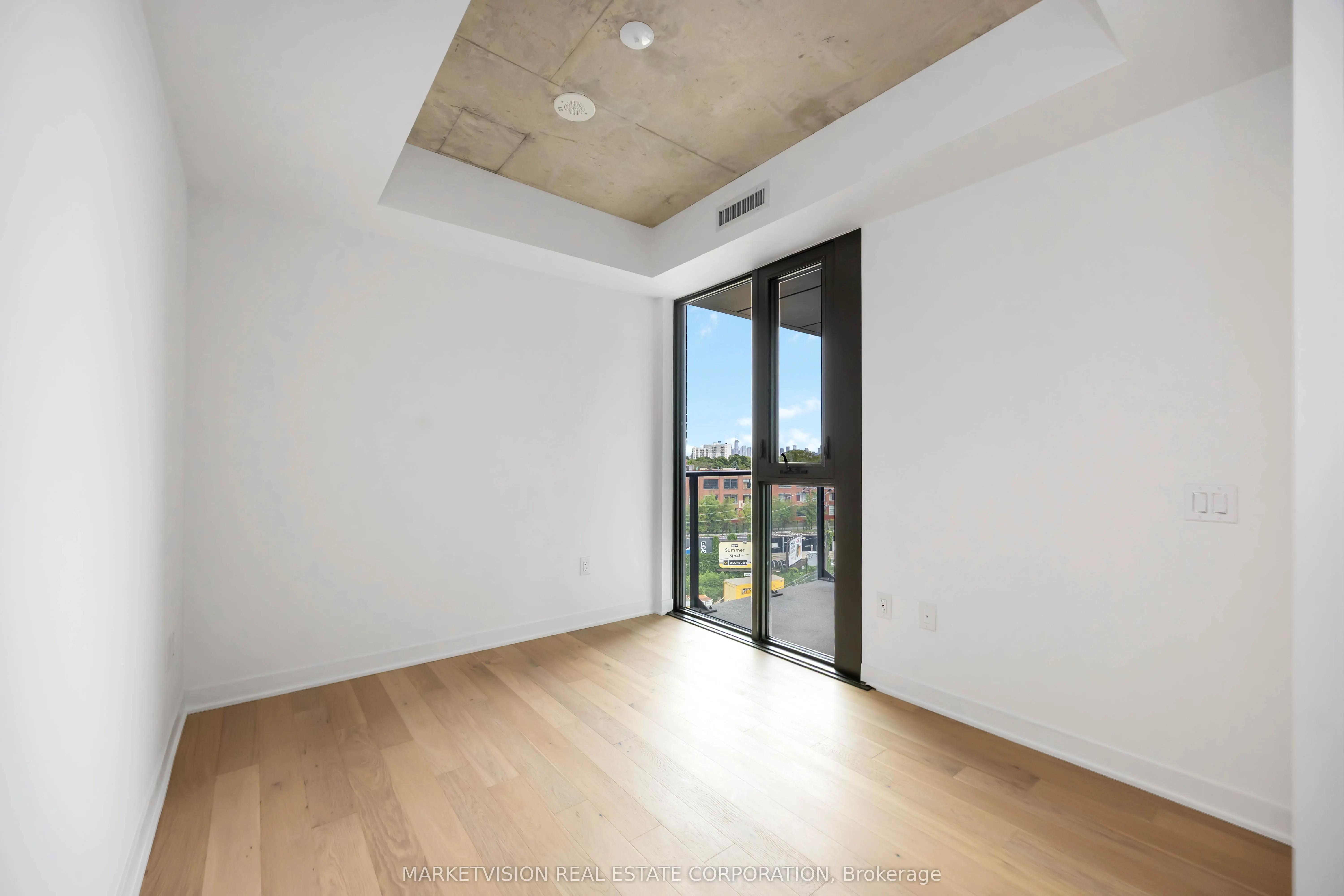 2625 Dundas Street W, #610