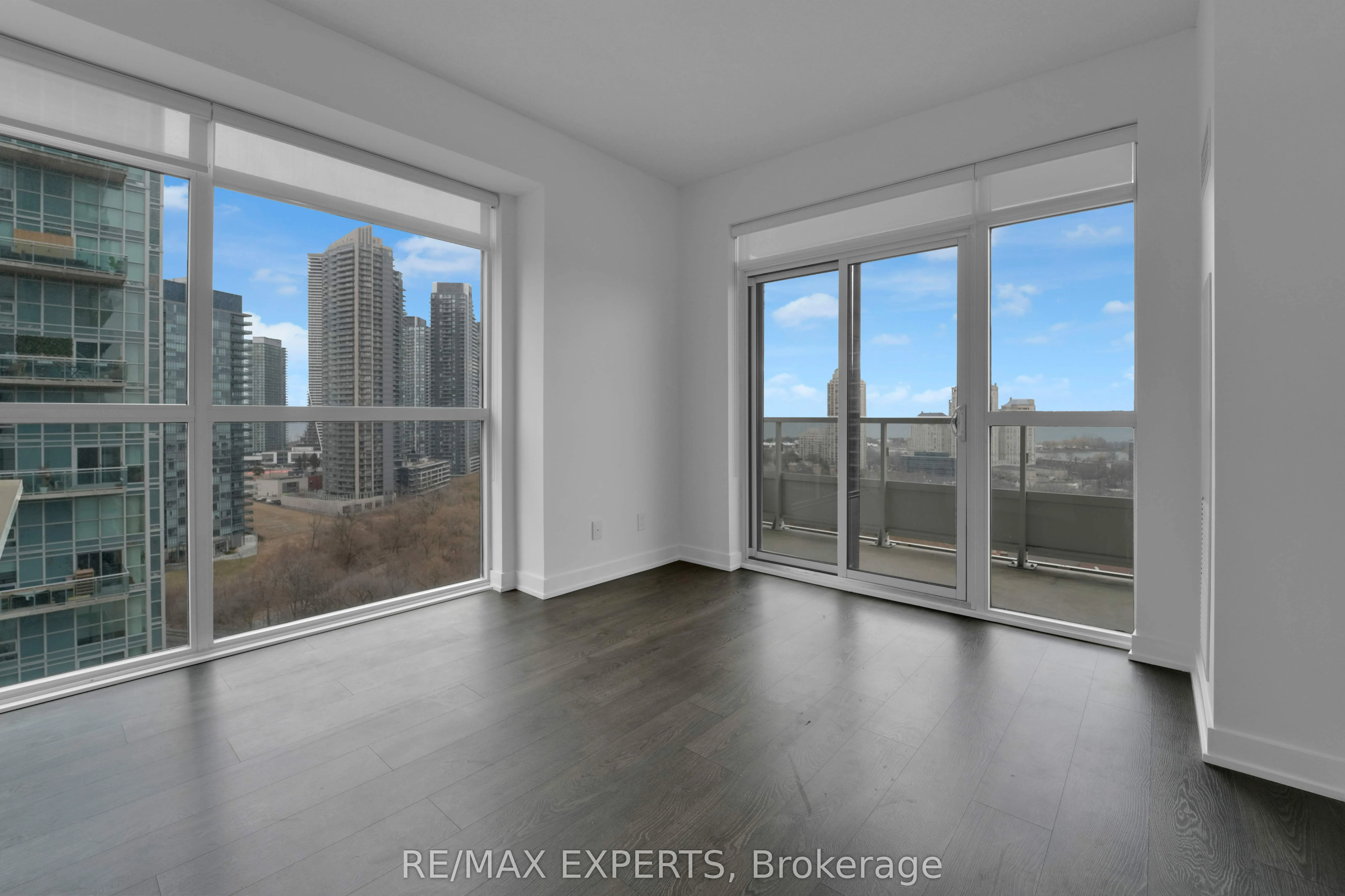 251 Manitoba Street, #1504