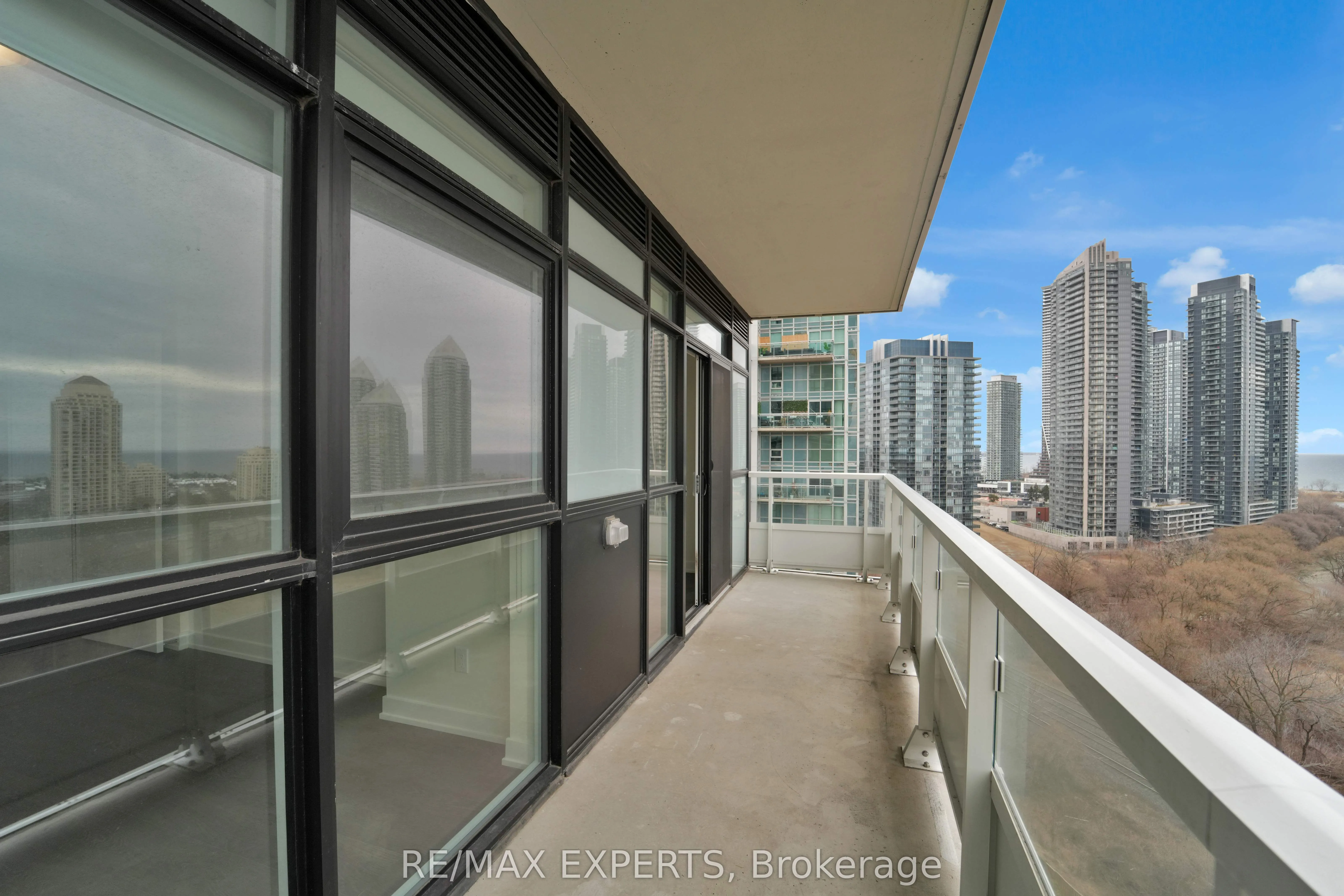 251 Manitoba Street, #1504
