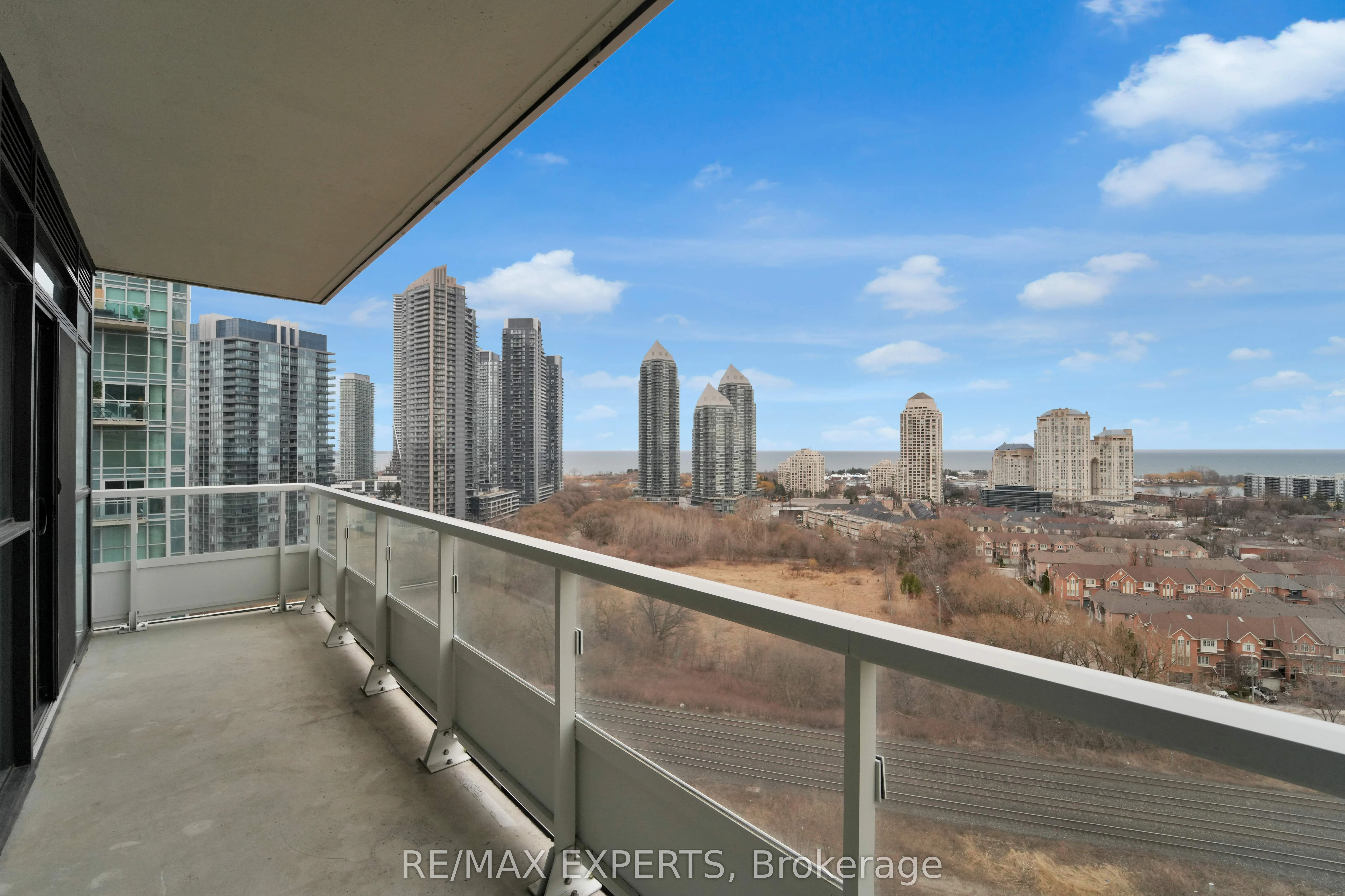 251 Manitoba Street, #1504