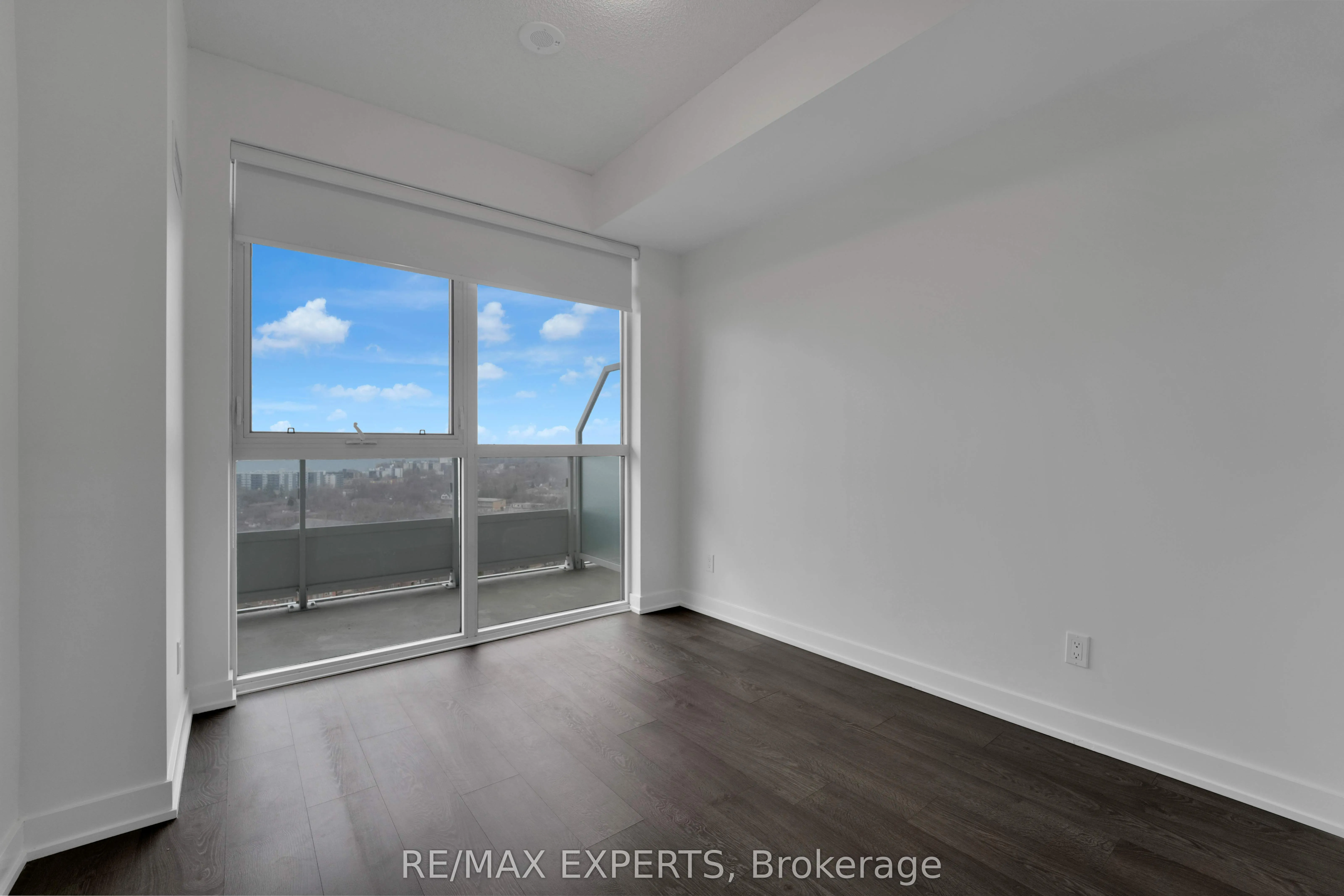 251 Manitoba Street, #1504