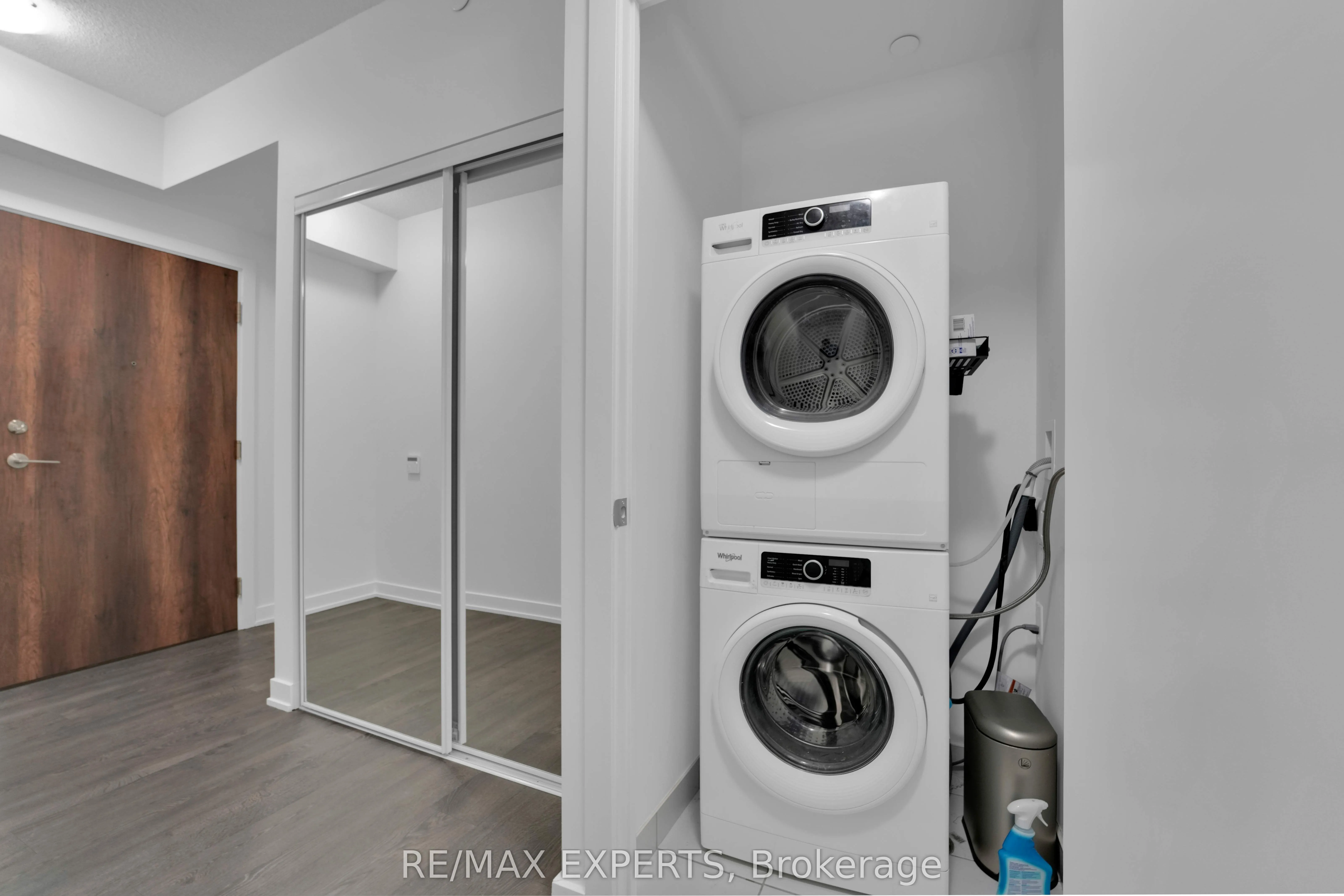 251 Manitoba Street, #1504