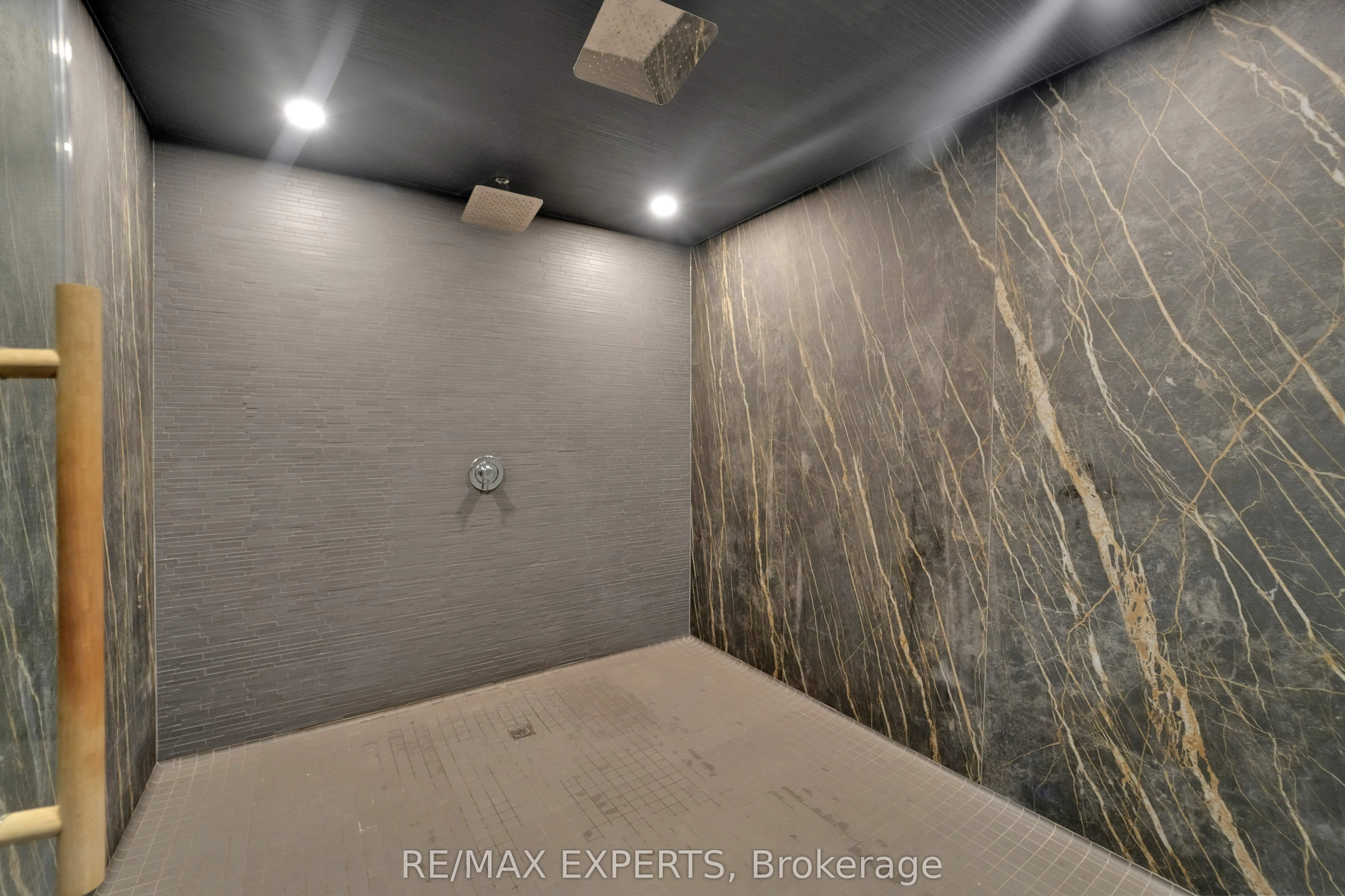 251 Manitoba Street, #1504