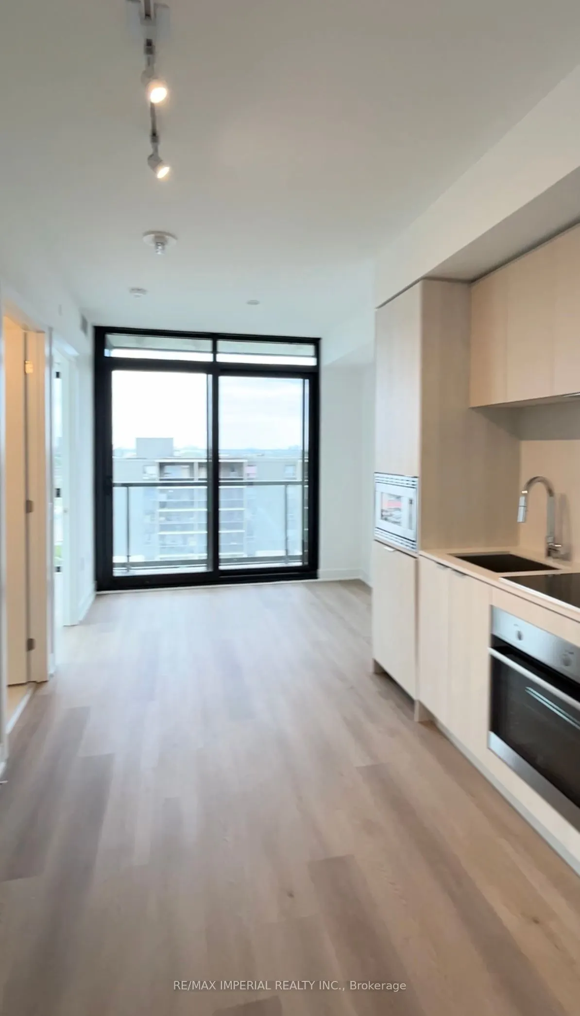 86 Dundas Street, #1104