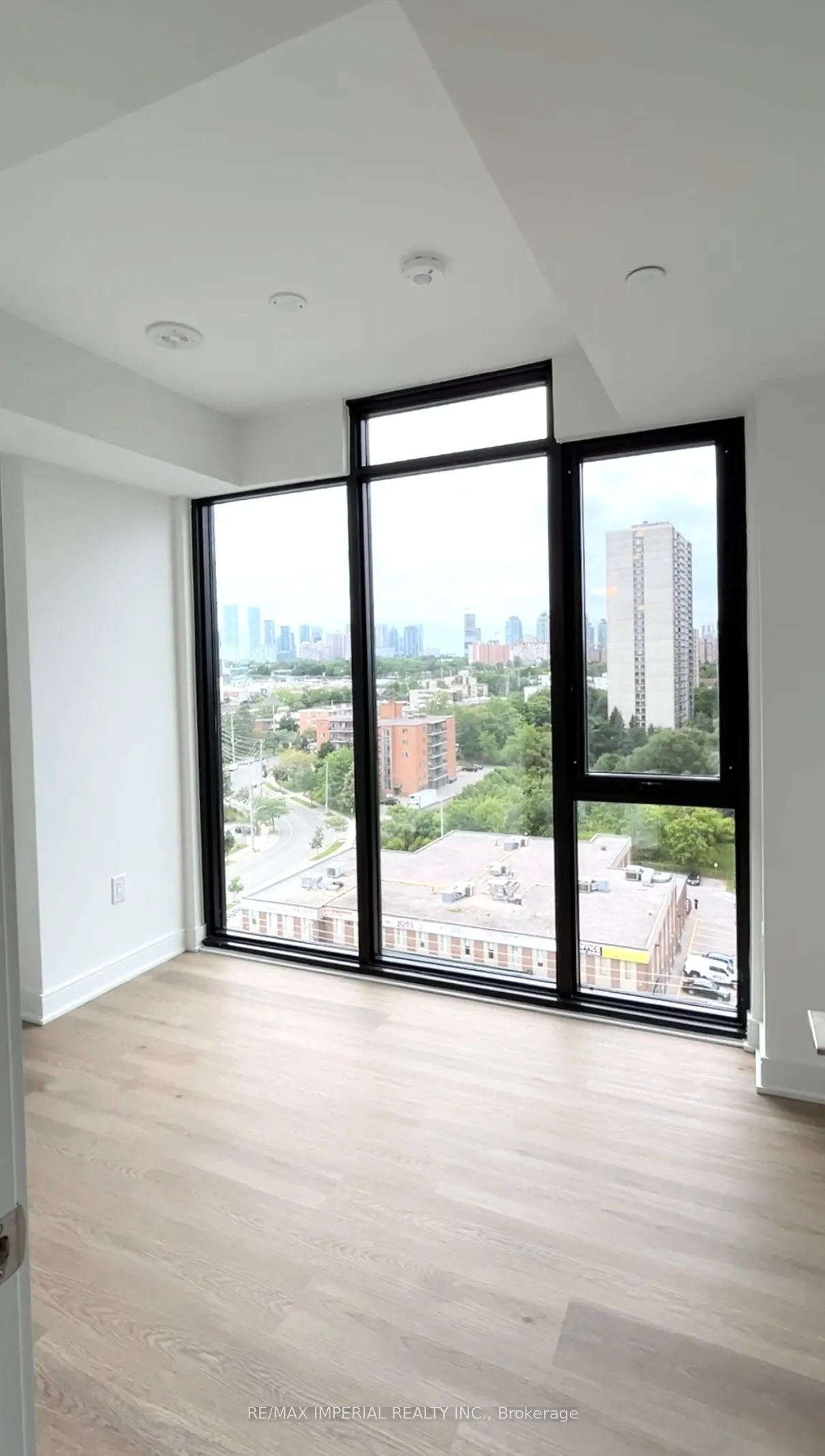86 Dundas Street, #1104