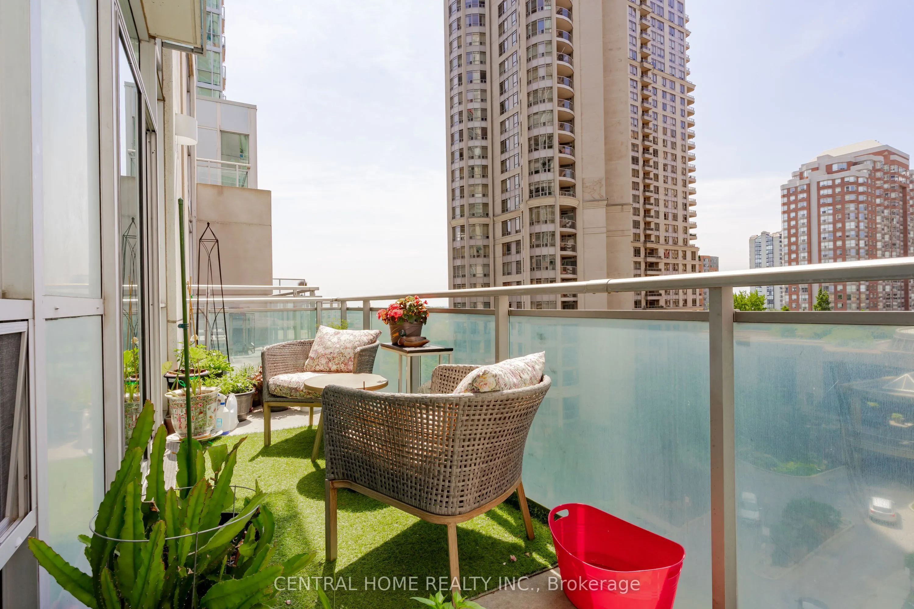 3939 Duke Of York Boulevard, #717