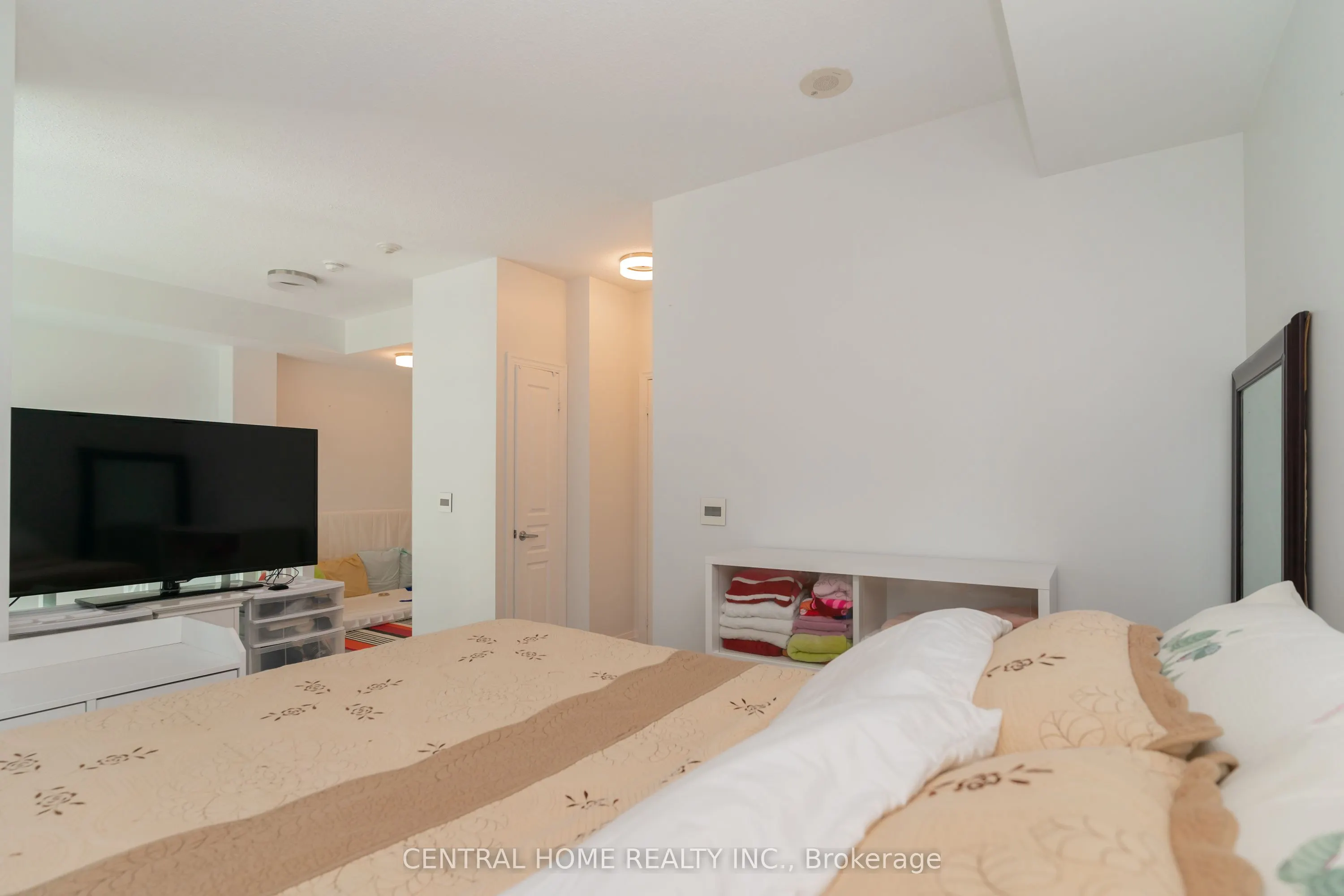 3939 Duke Of York Boulevard, #717