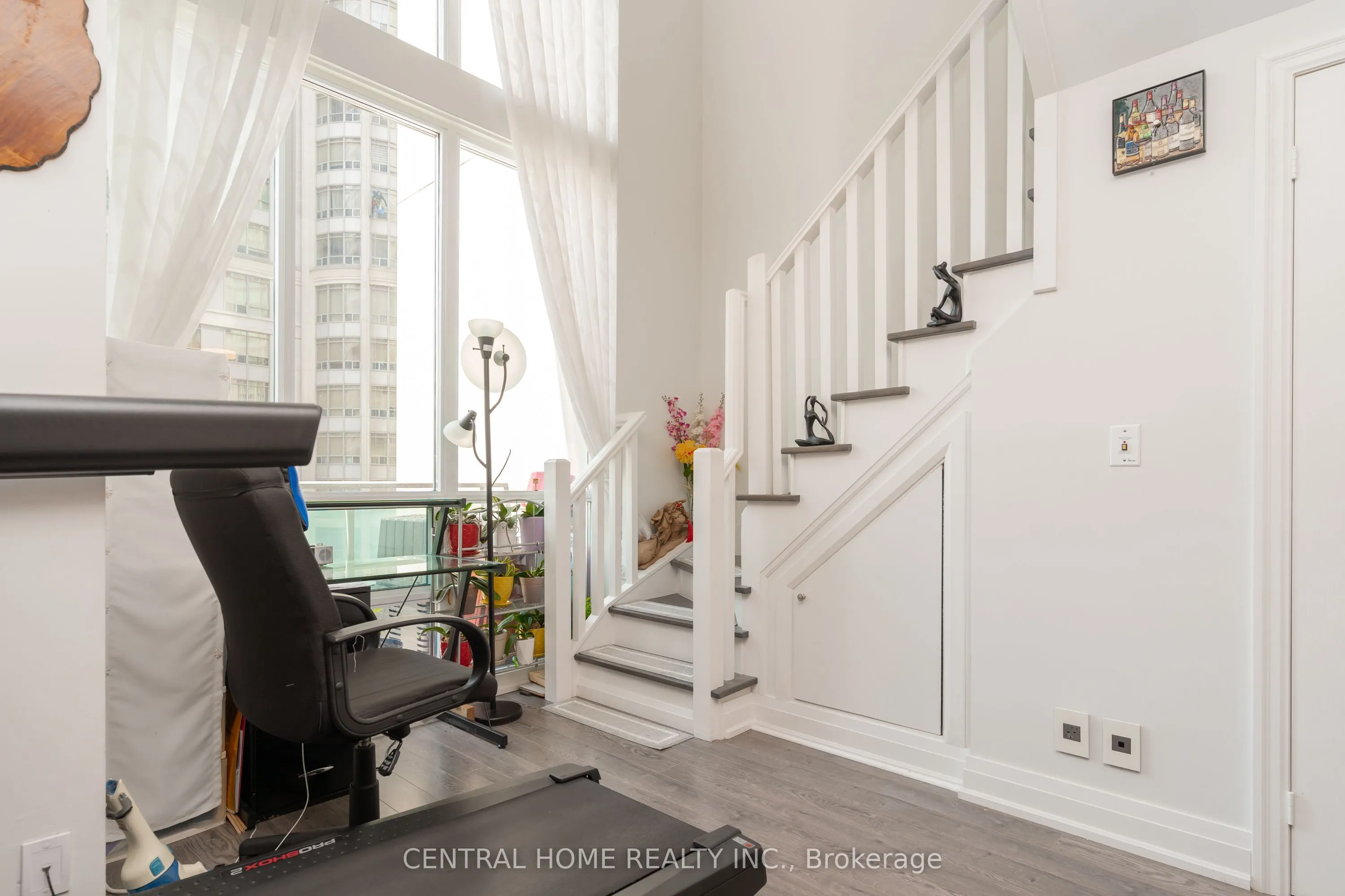 3939 Duke Of York Boulevard, #717