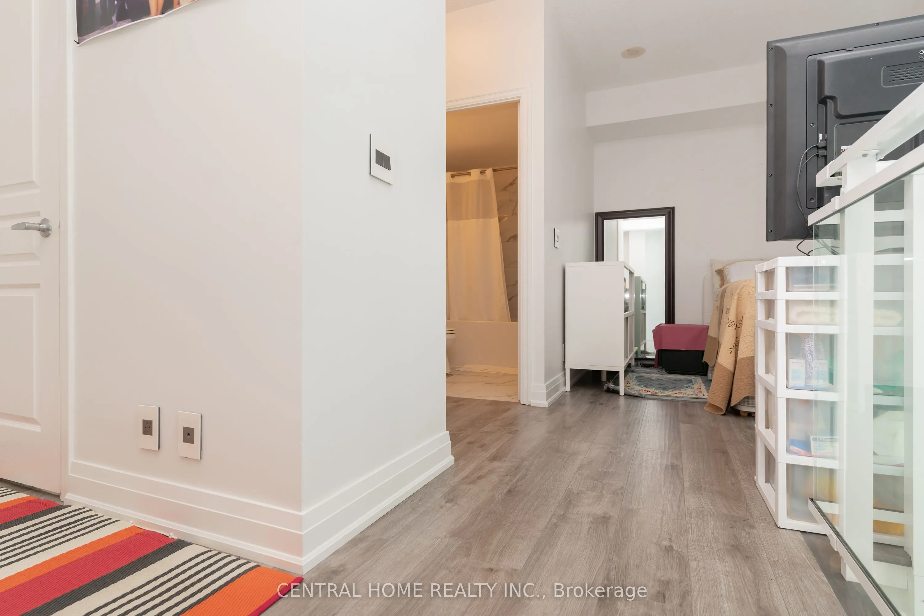 3939 Duke Of York Boulevard, #717