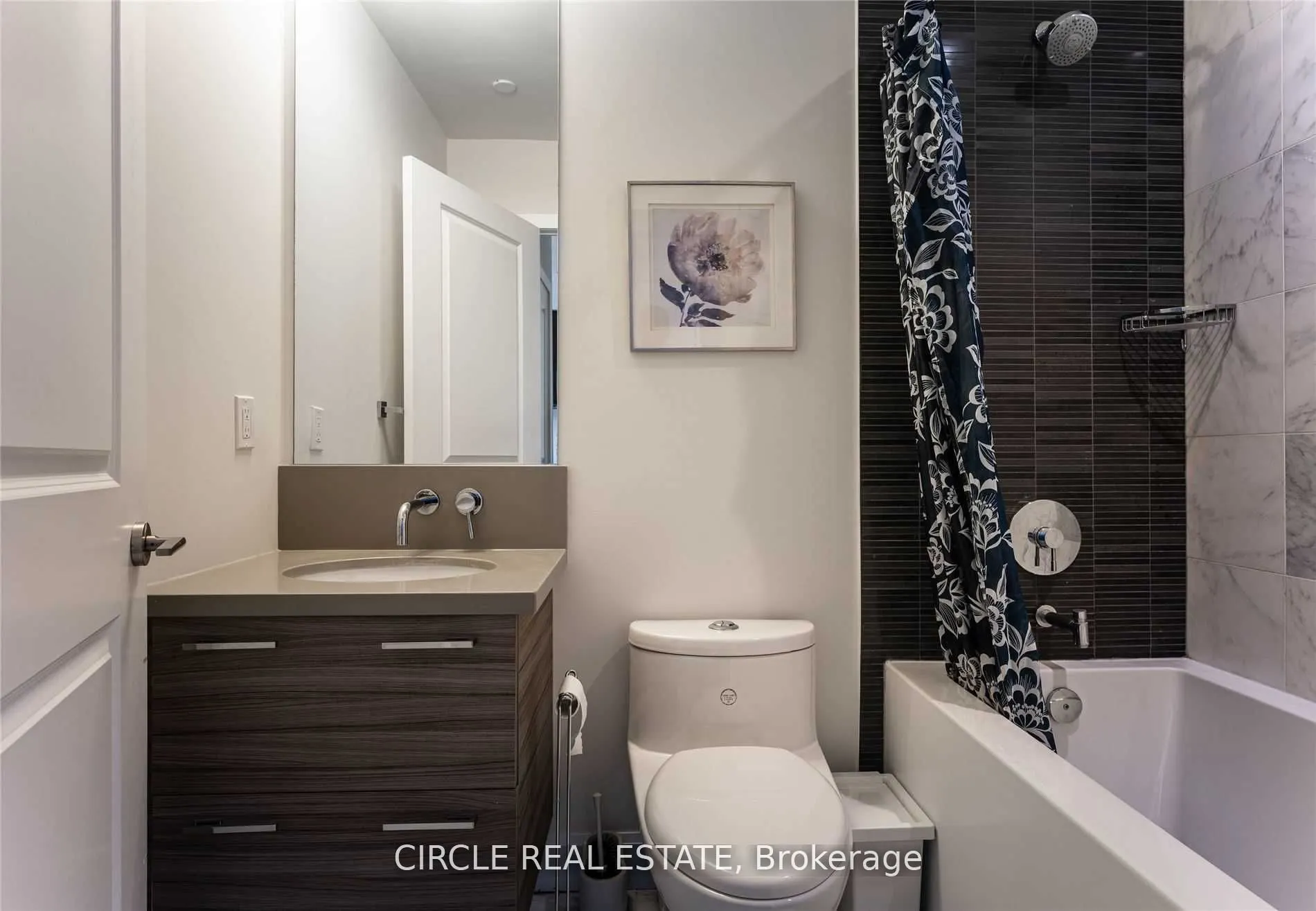 33 Shore Breeze Drive, #1806