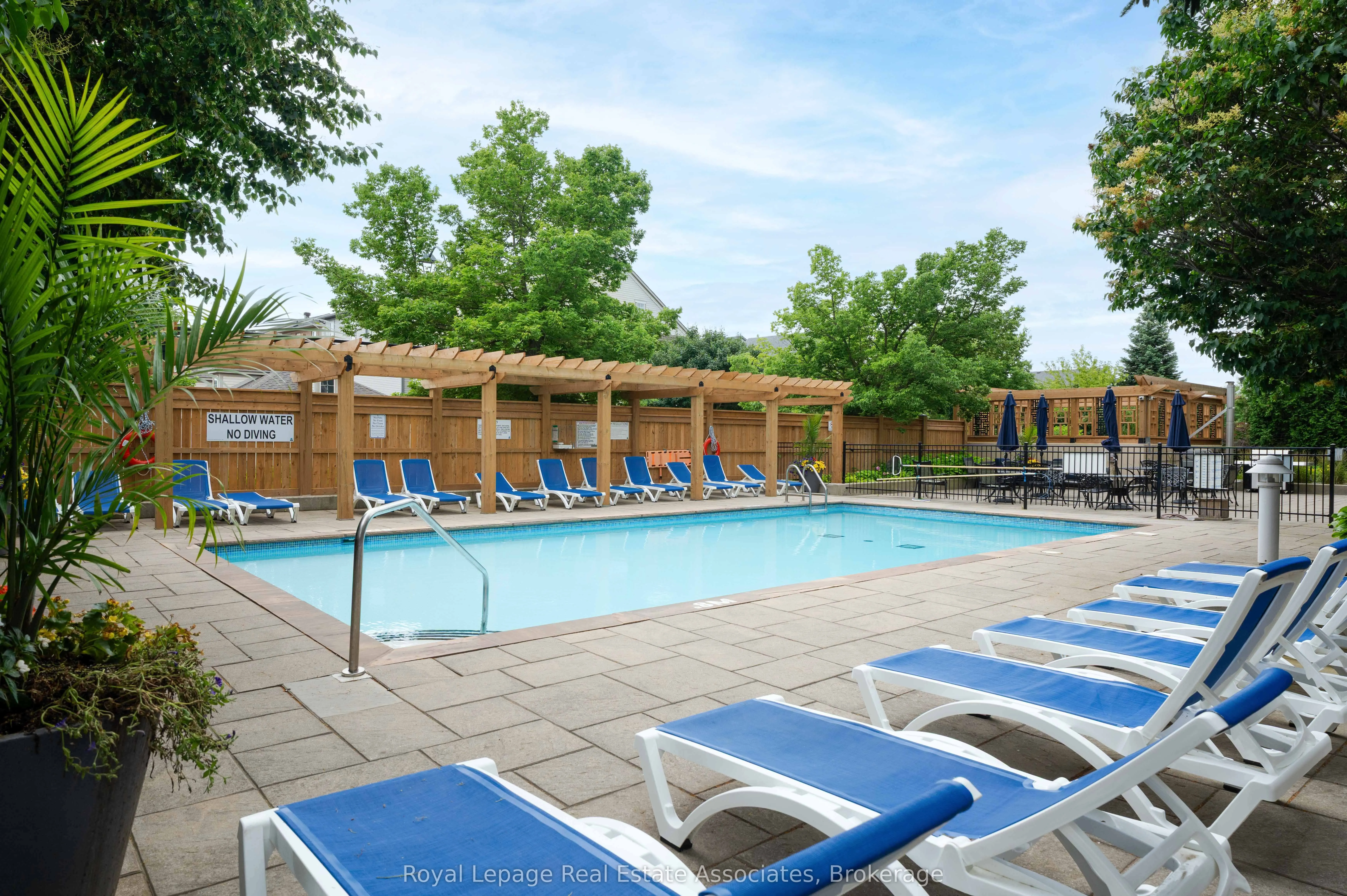 2325 Central Park Drive, #1112