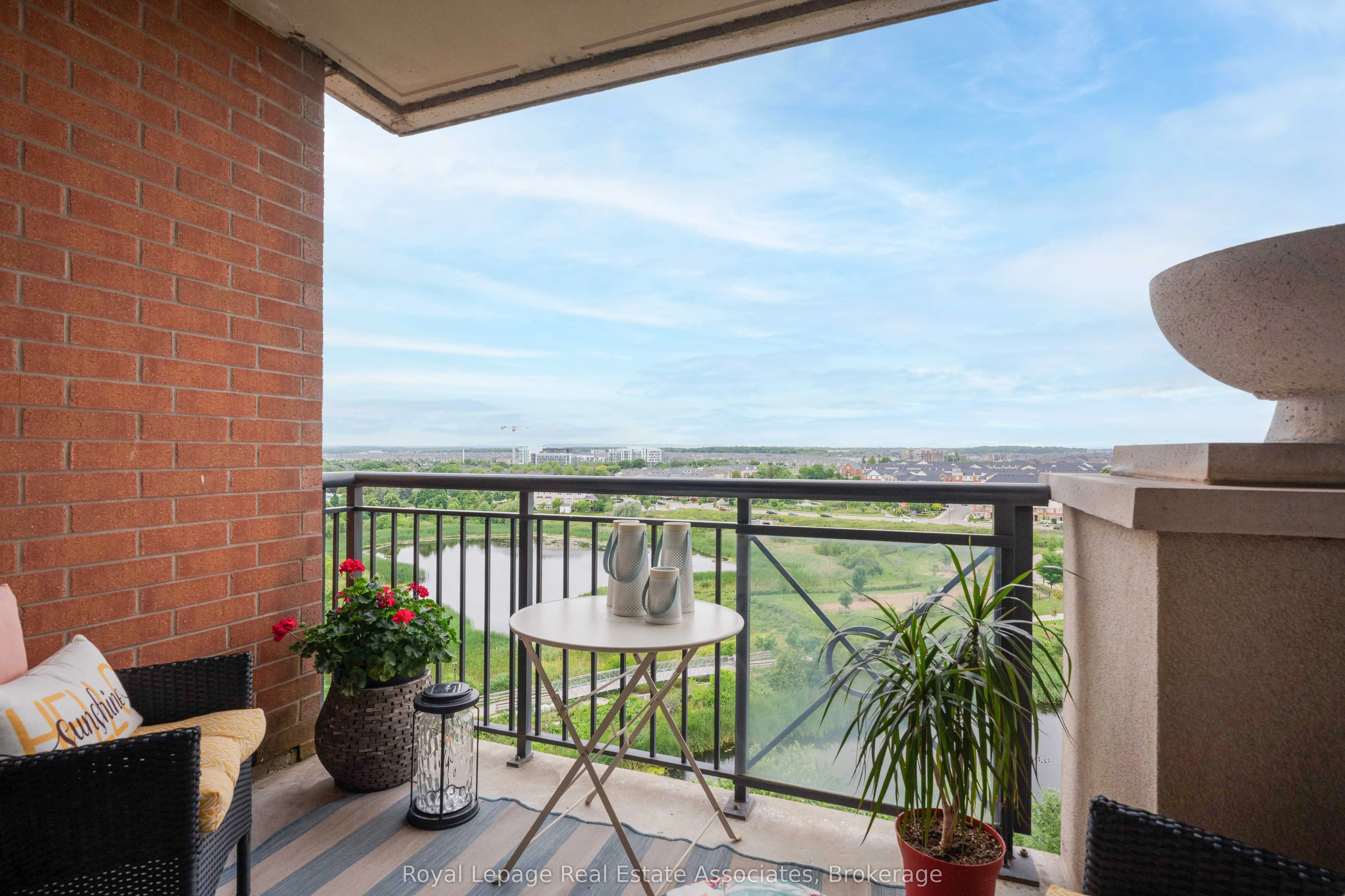 2325 Central Park Drive, #1112
