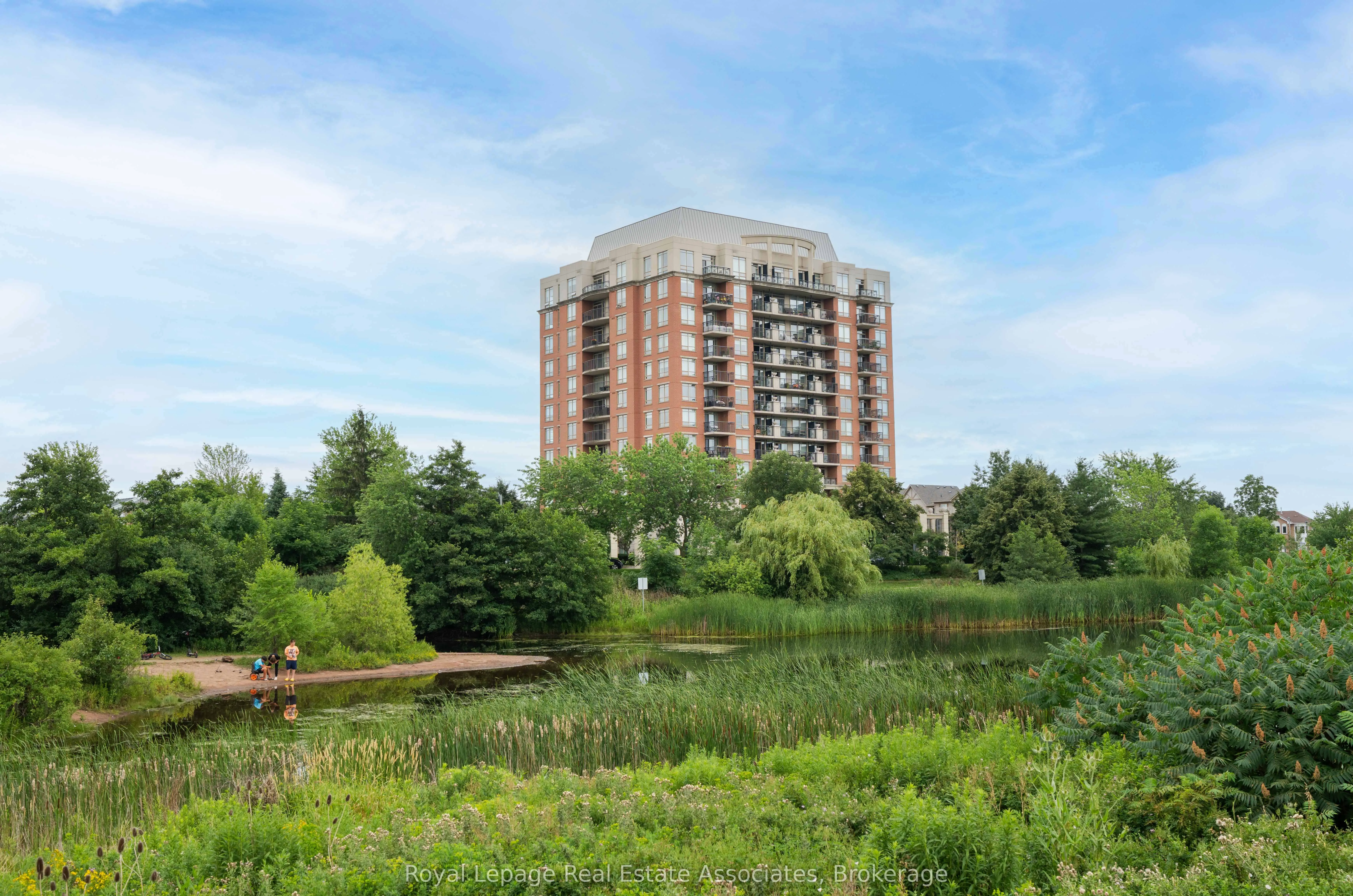 2325 Central Park Drive, #1112