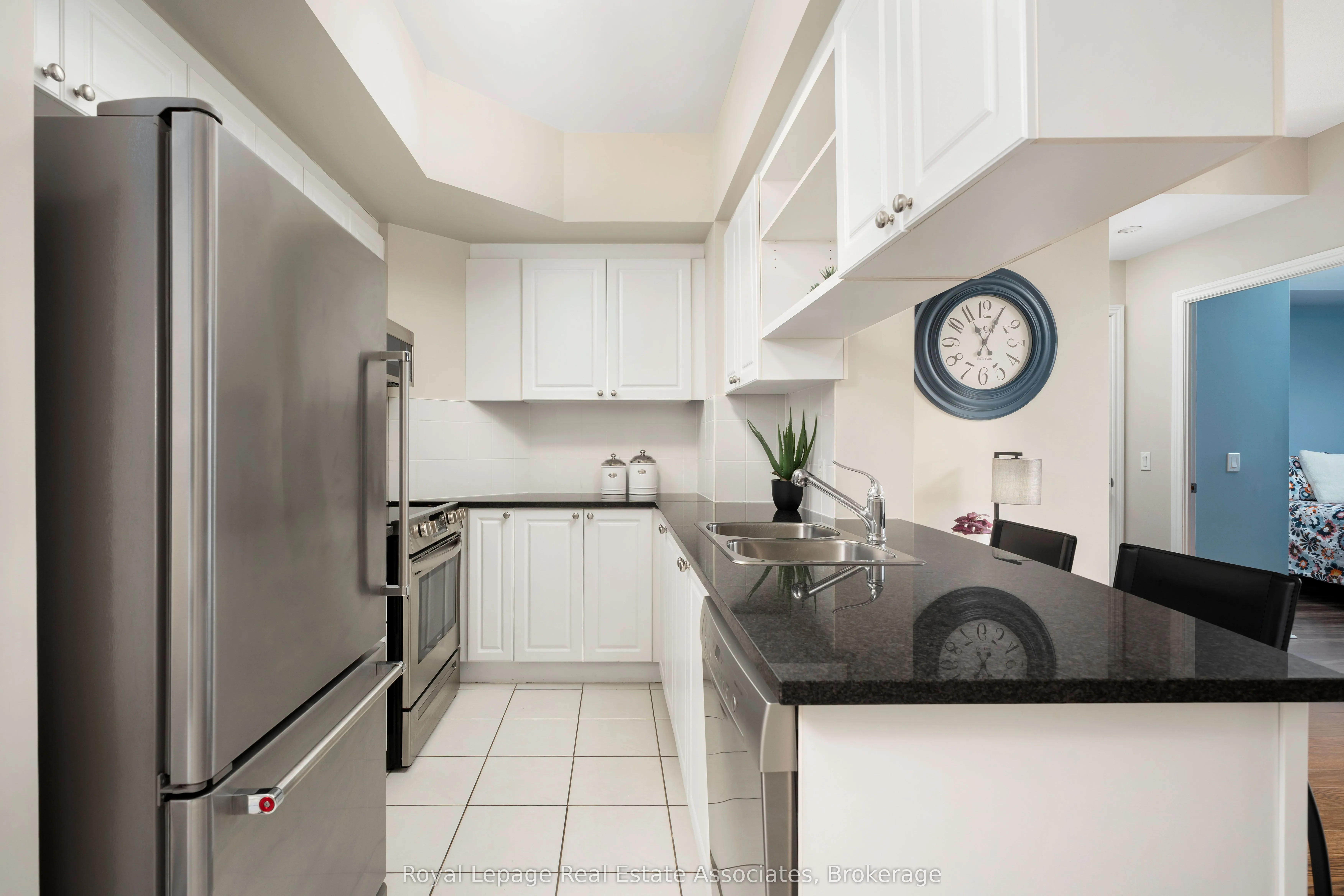 2325 Central Park Drive, #1112