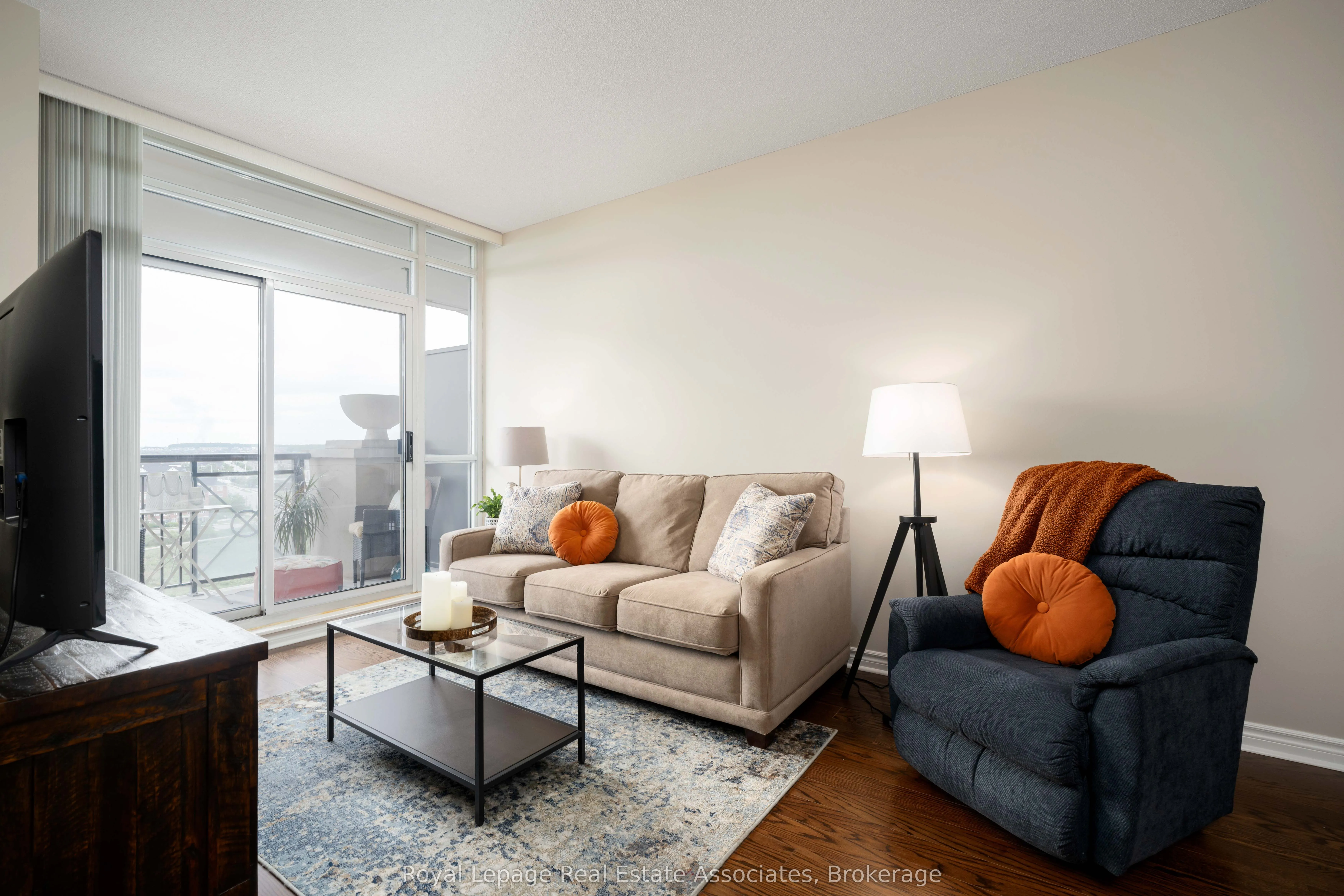 2325 Central Park Drive, #1112