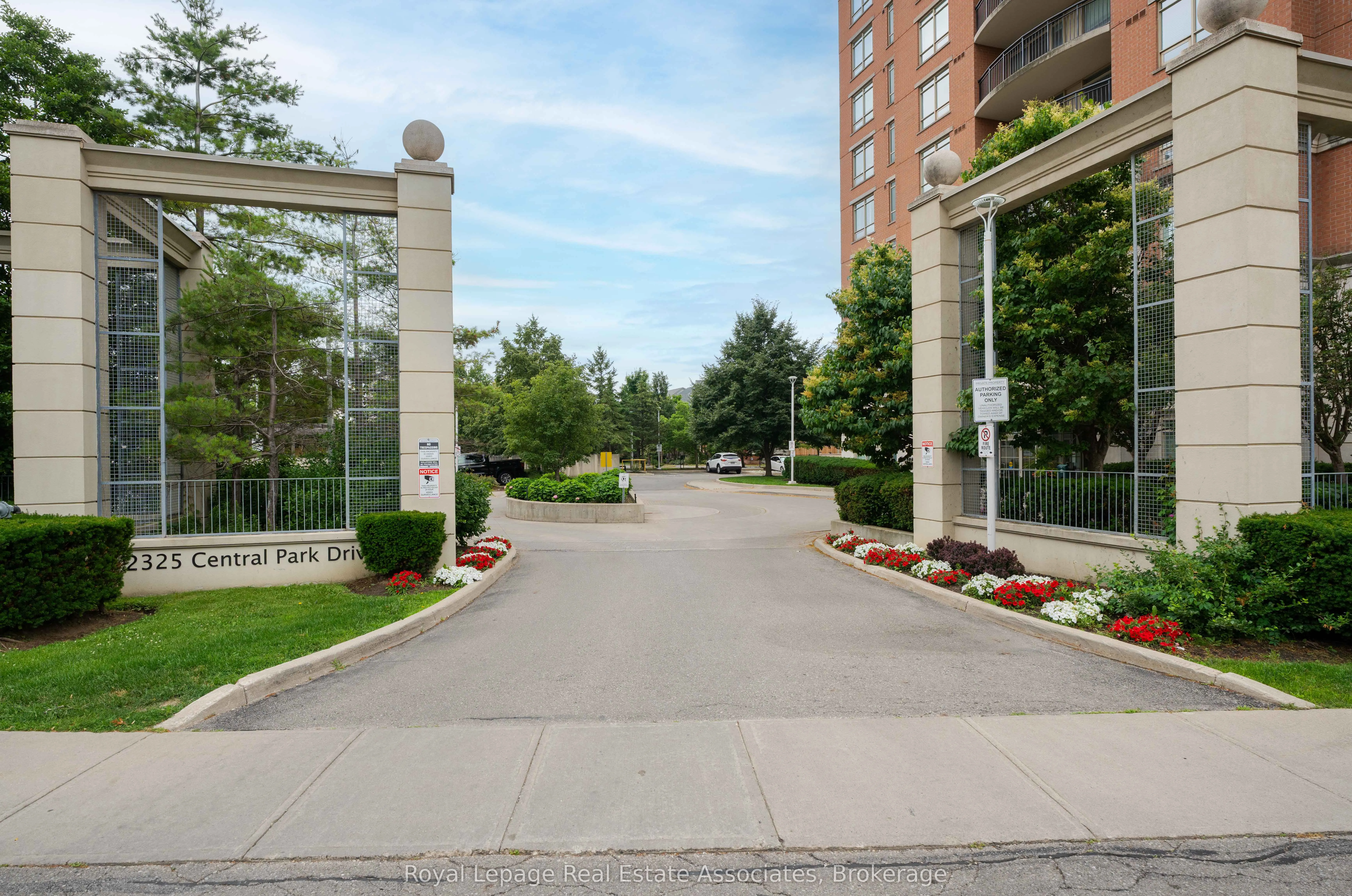 2325 Central Park Drive, #1112