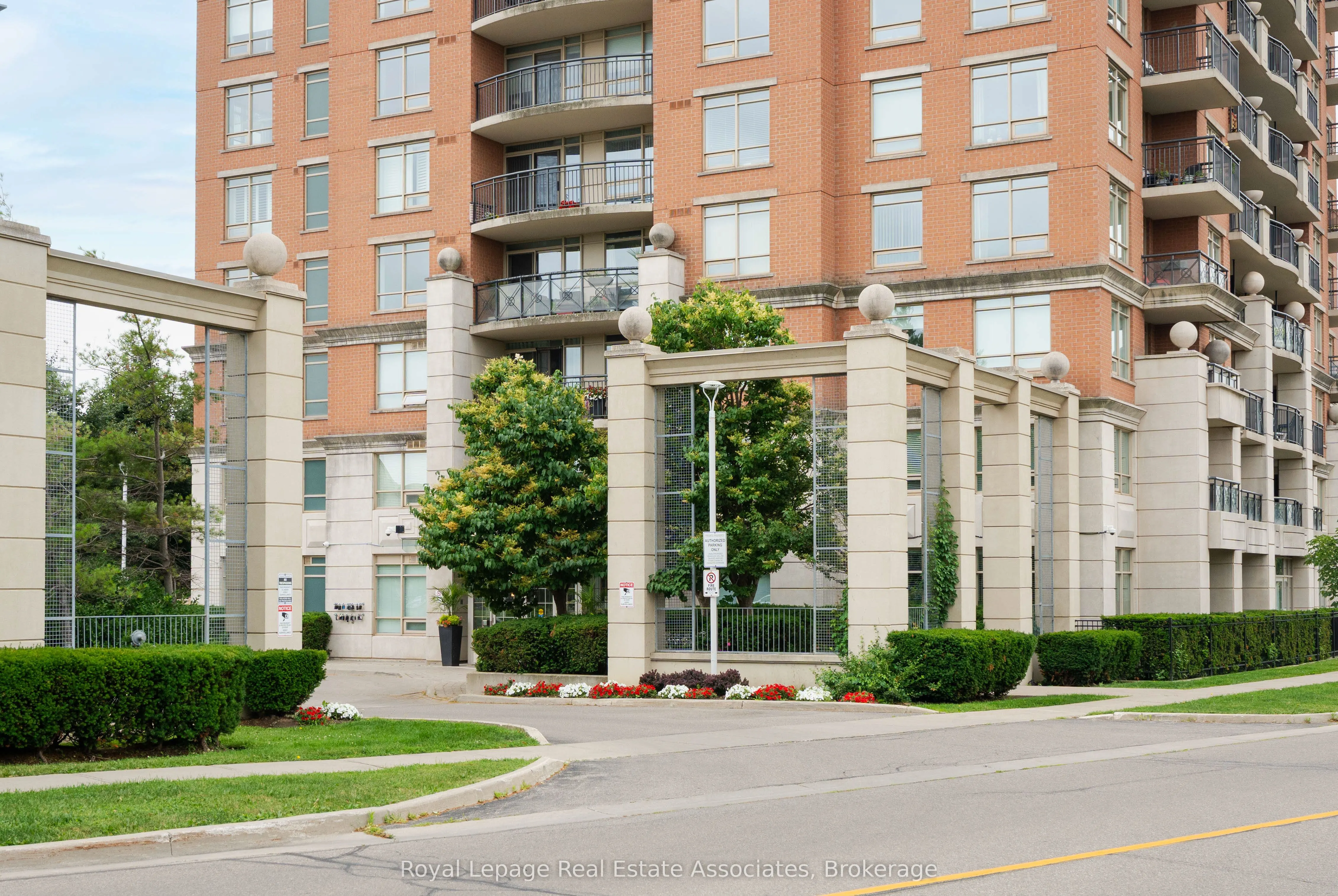 2325 Central Park Drive, #1112