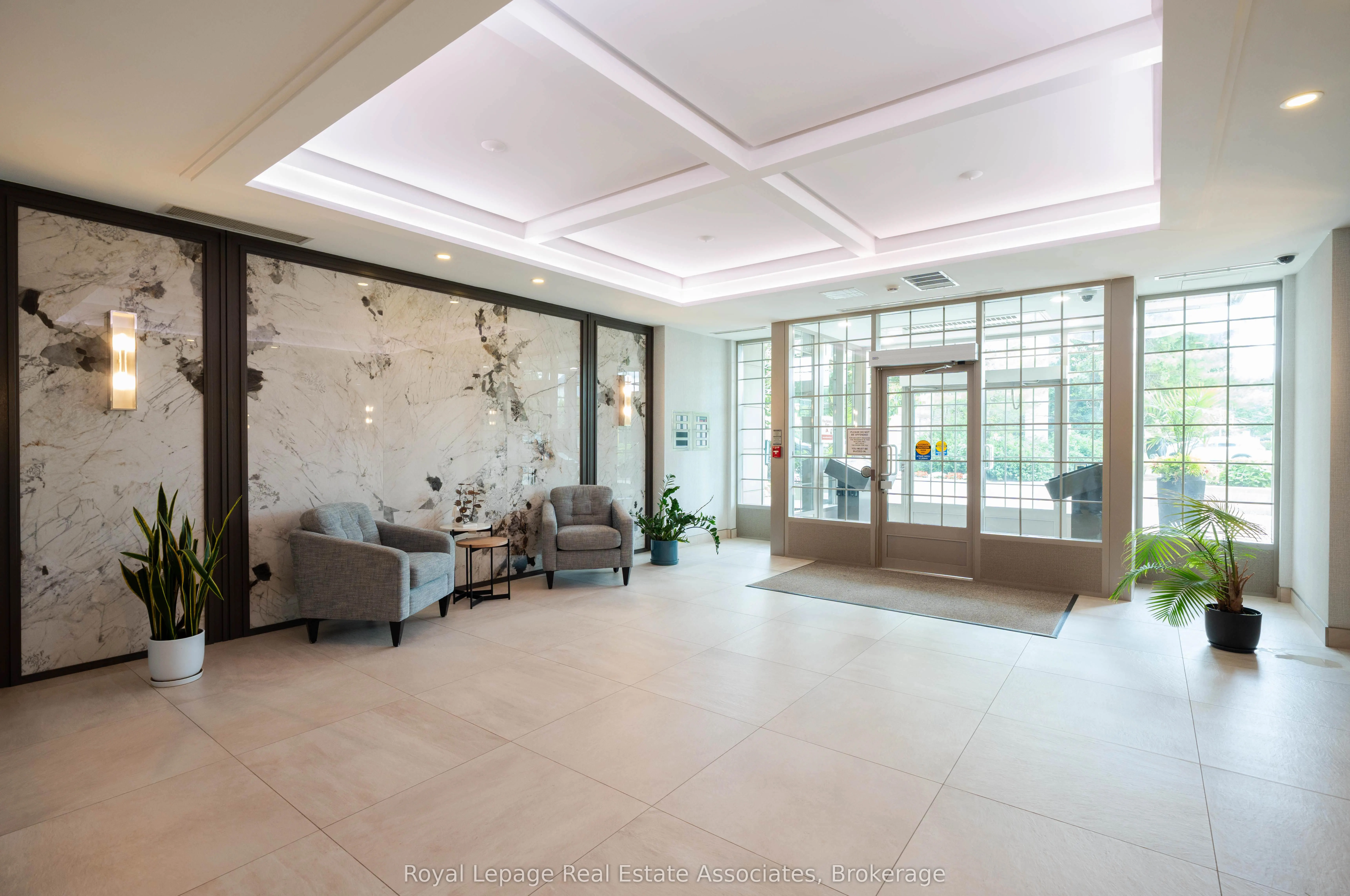 2325 Central Park Drive, #1112
