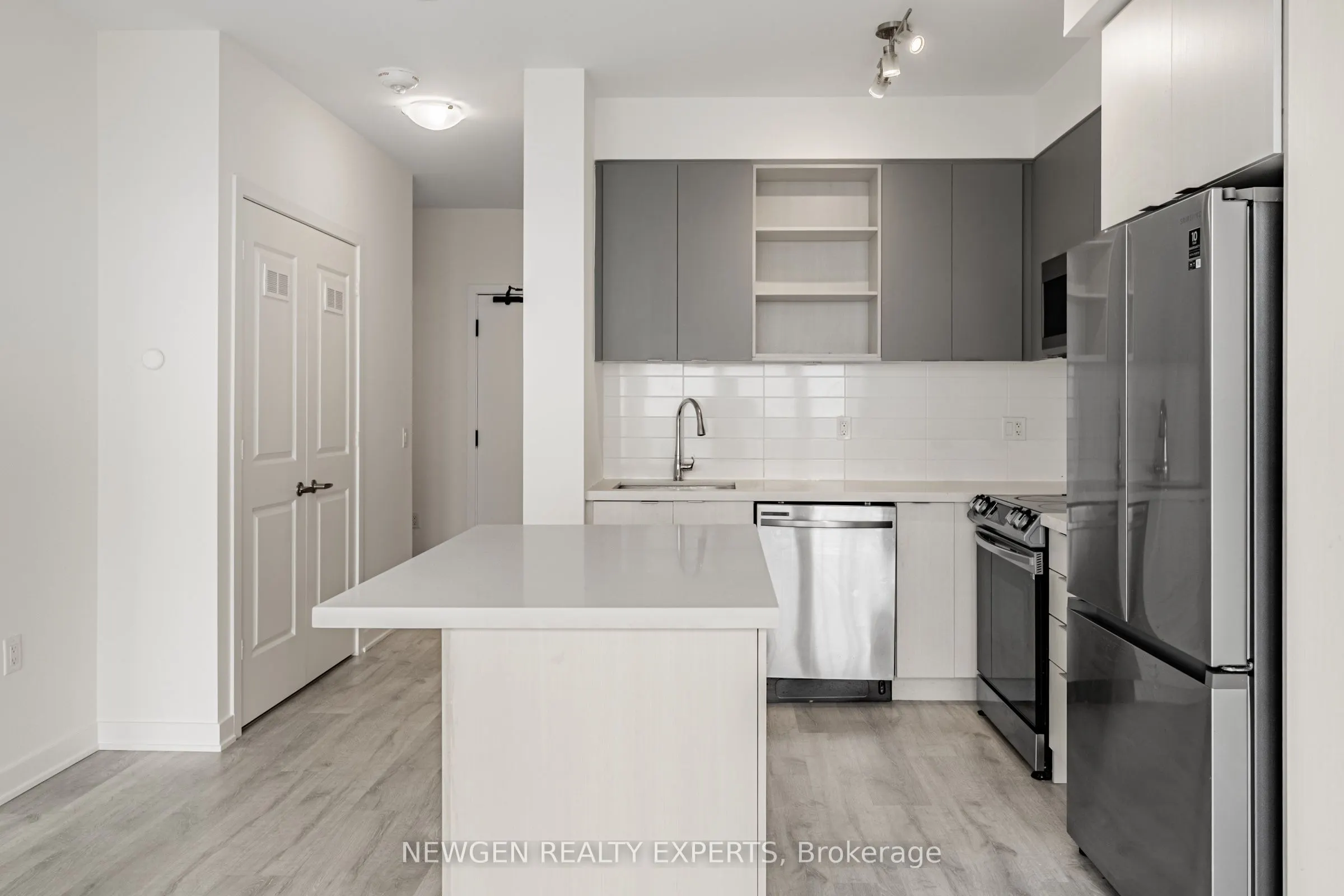 4655 Metcalfe Avenue, #PH 2203