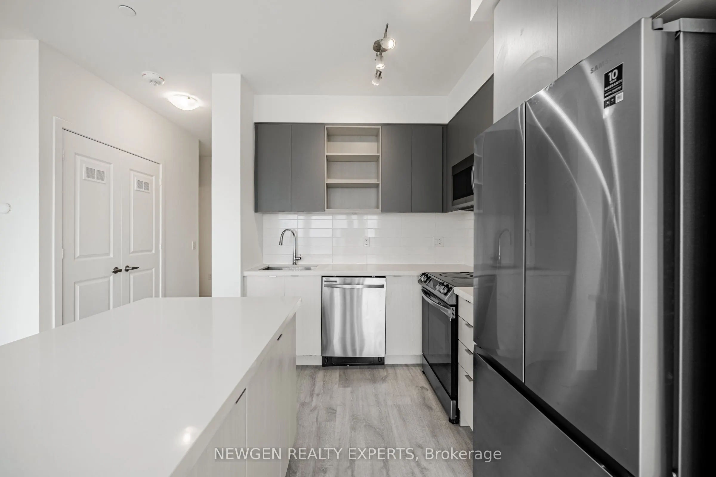 4655 Metcalfe Avenue, #PH 2203