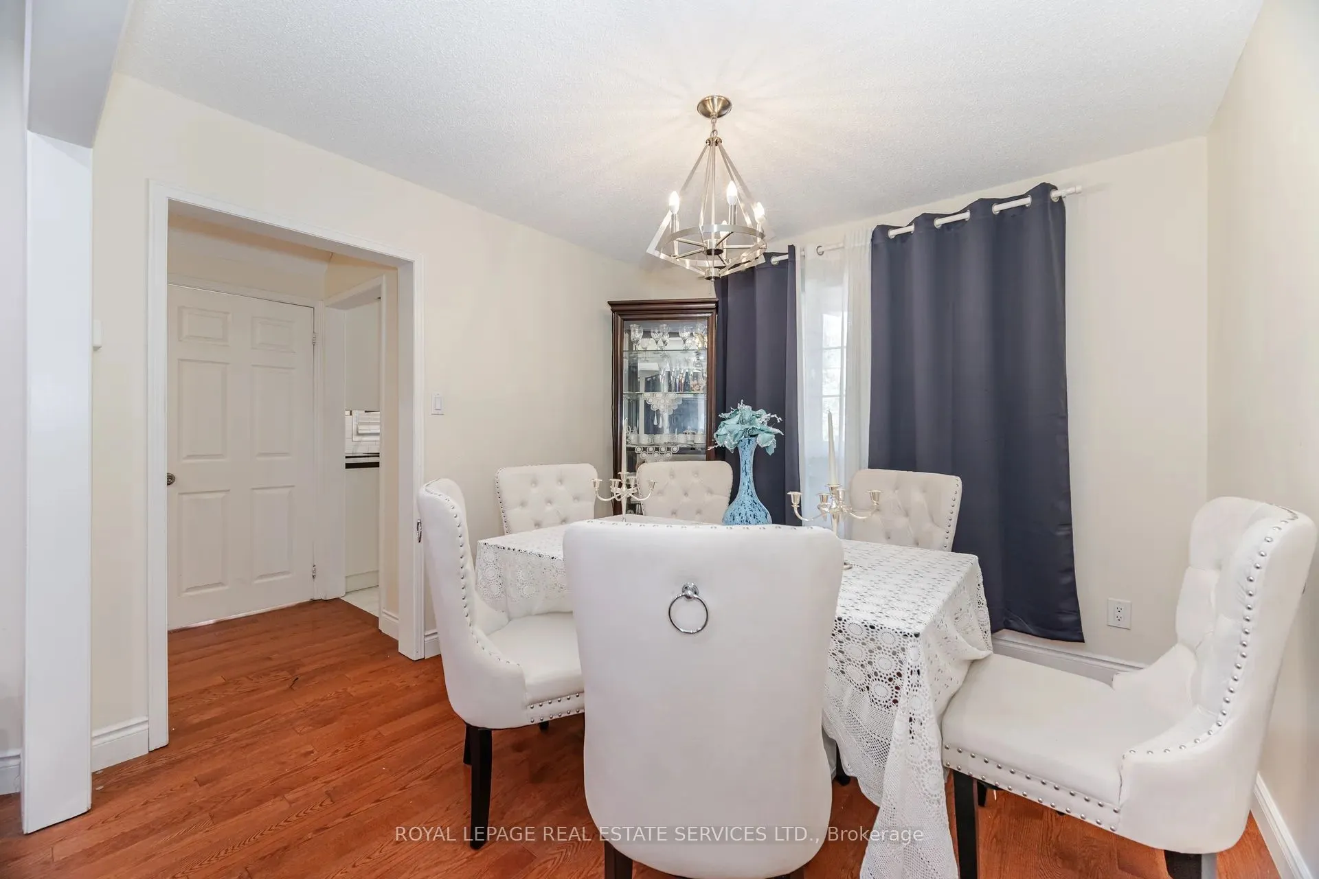 3245 Aubrey Road