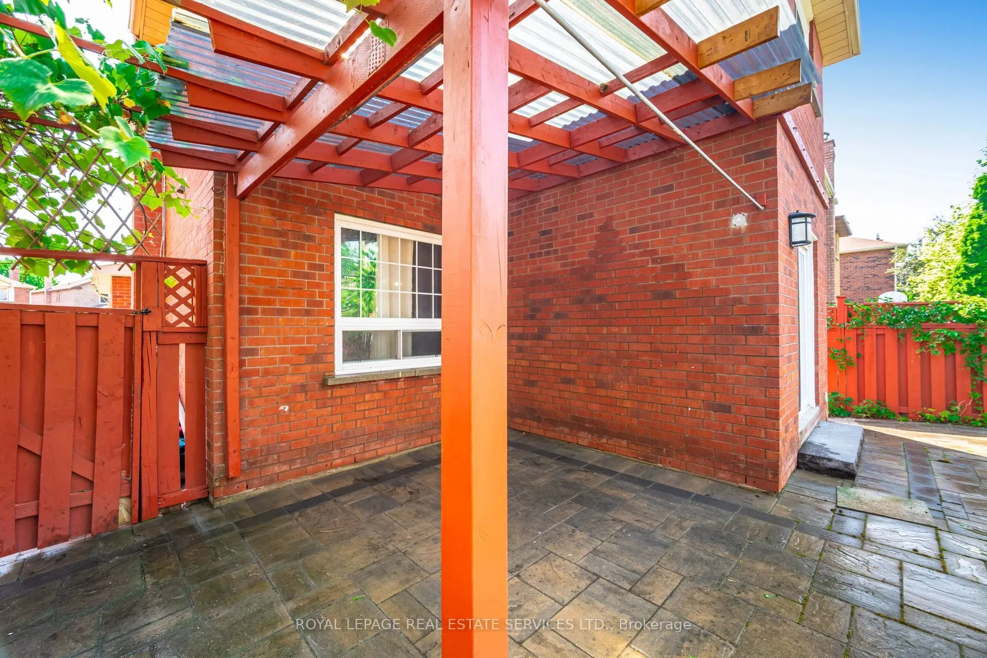 3245 Aubrey Road