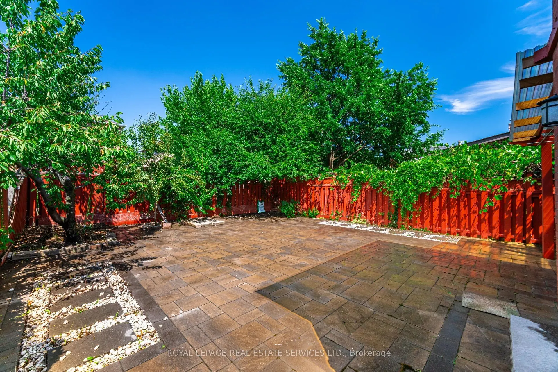 3245 Aubrey Road