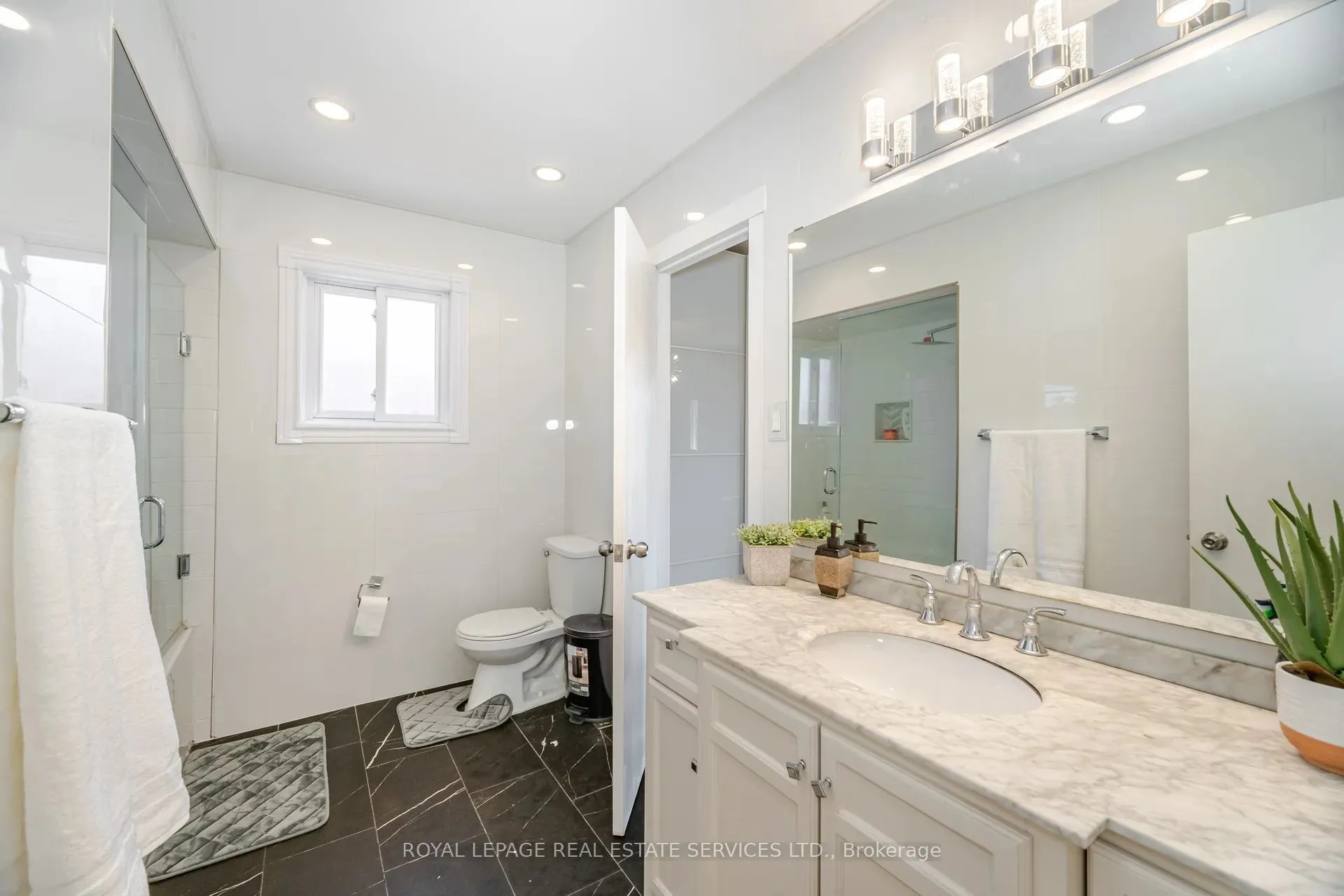 3245 Aubrey Road