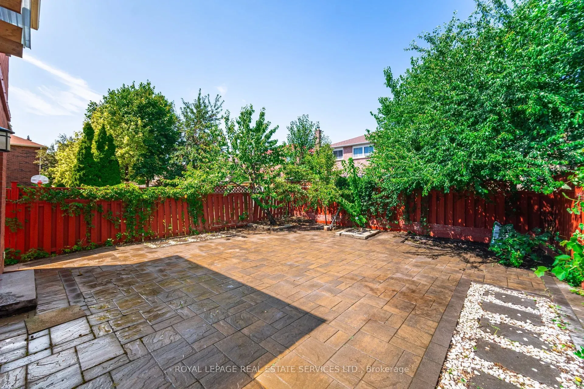 3245 Aubrey Road