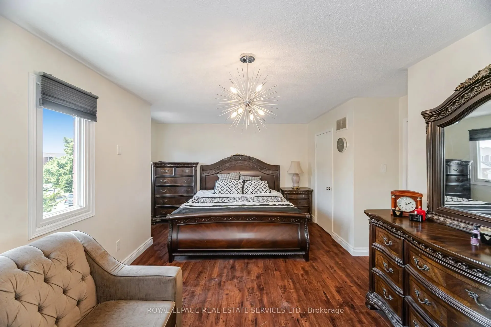3245 Aubrey Road