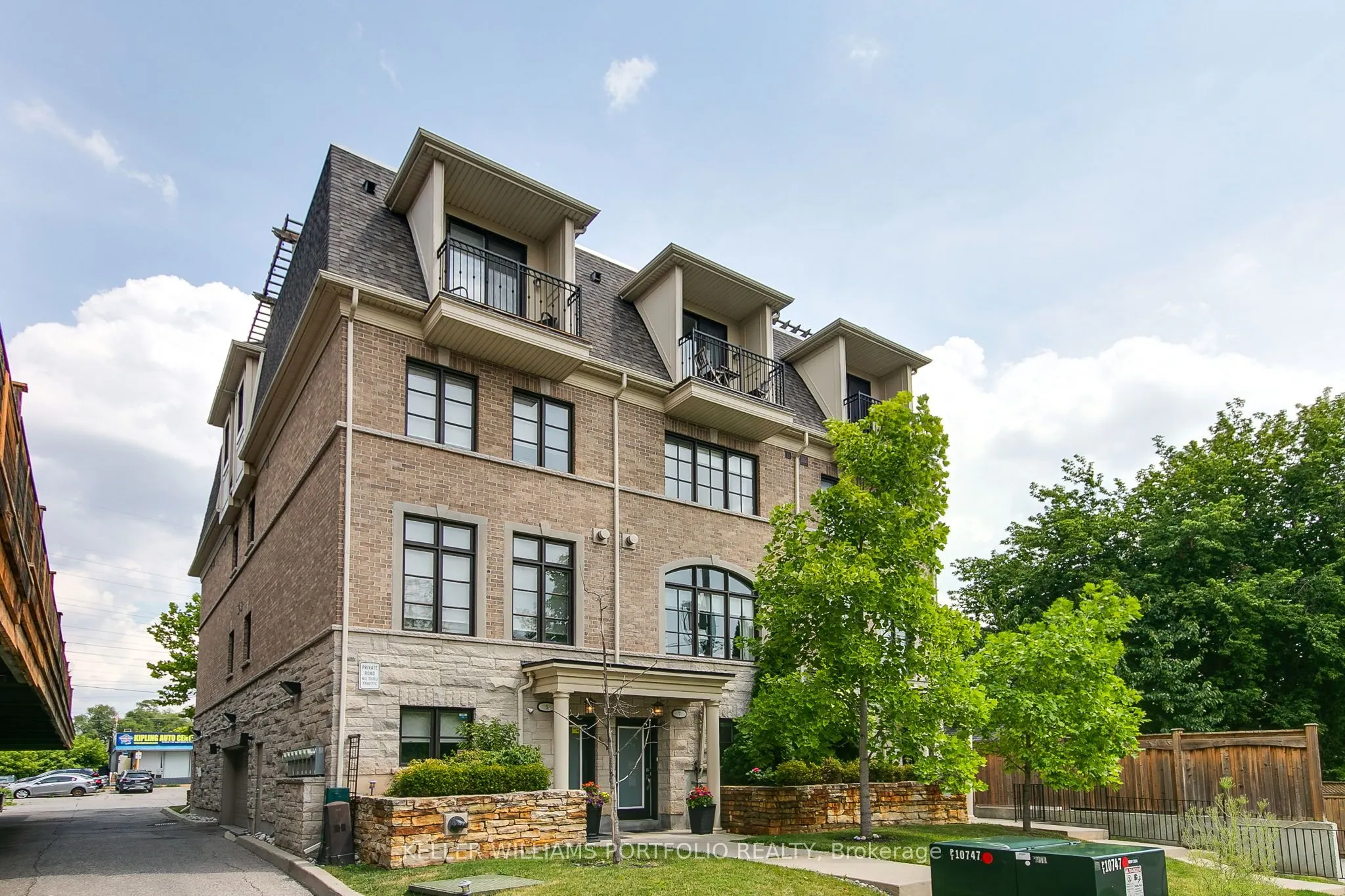7 Poplar Avenue