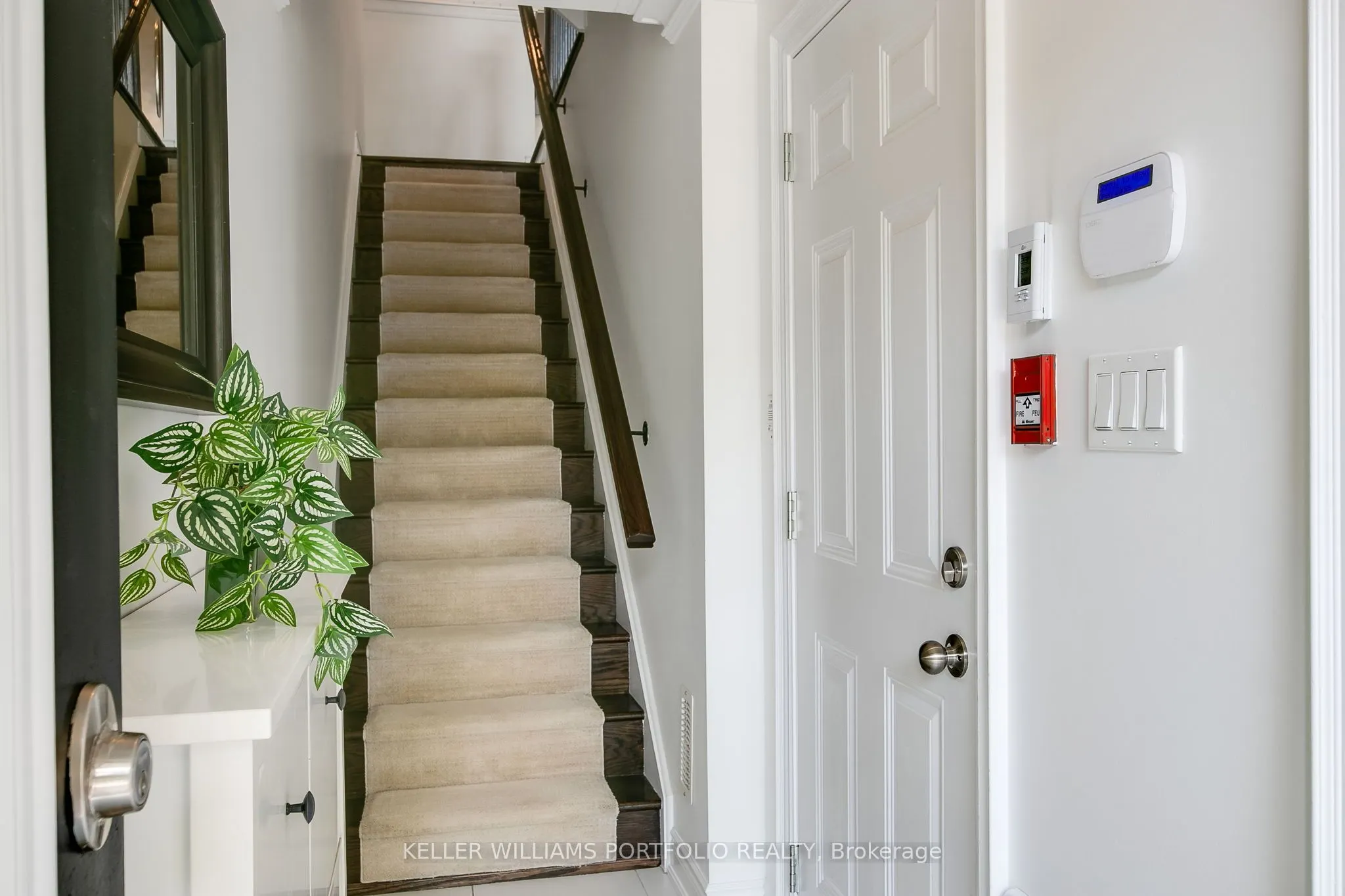 7 Poplar Avenue