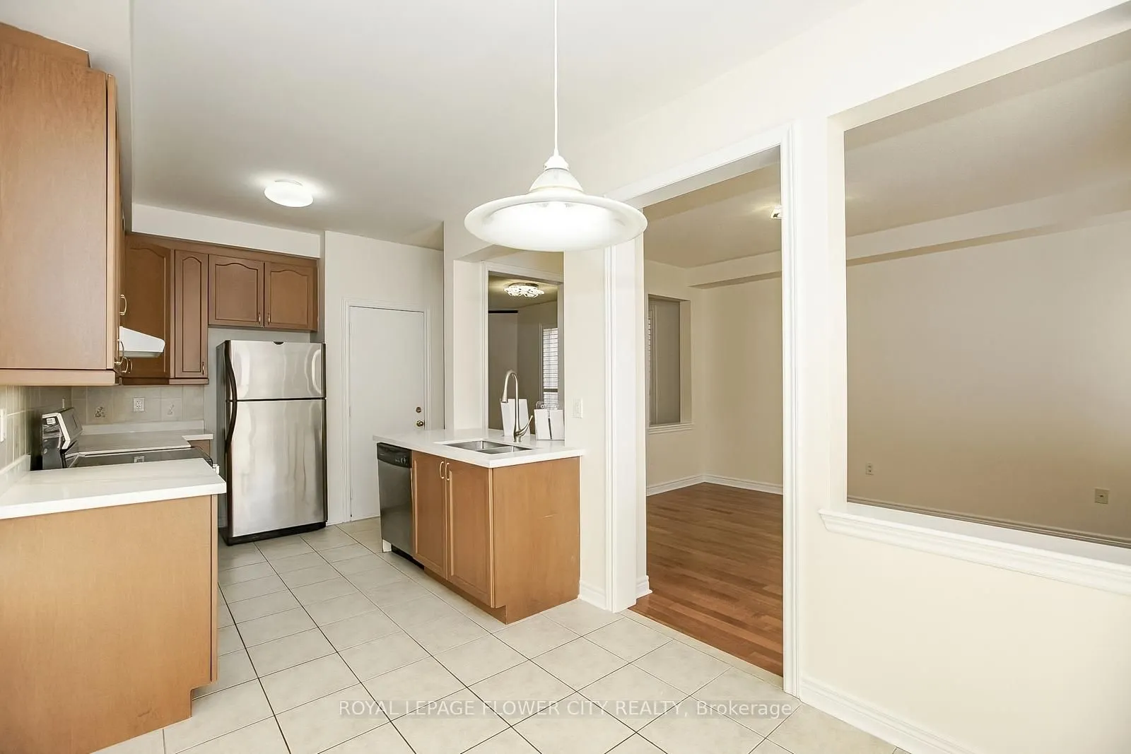 3698 Bloomington Crescent