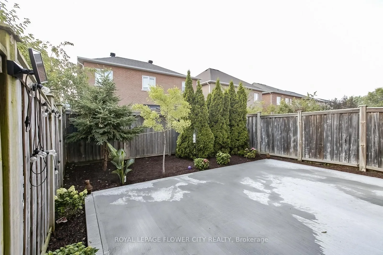 3698 Bloomington Crescent