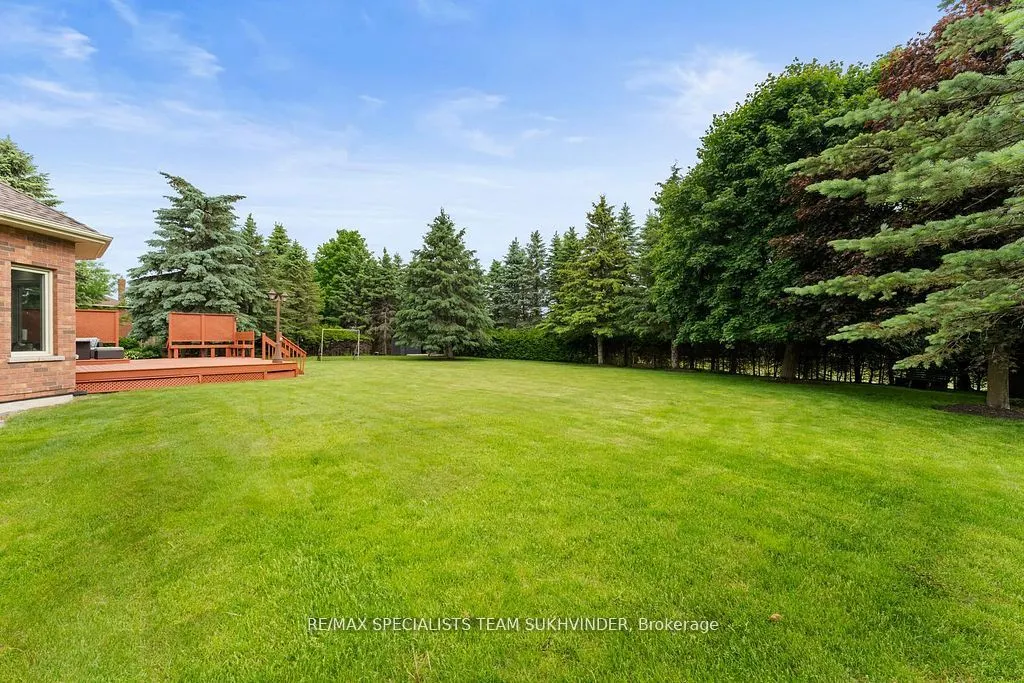 7 Golfdale Court