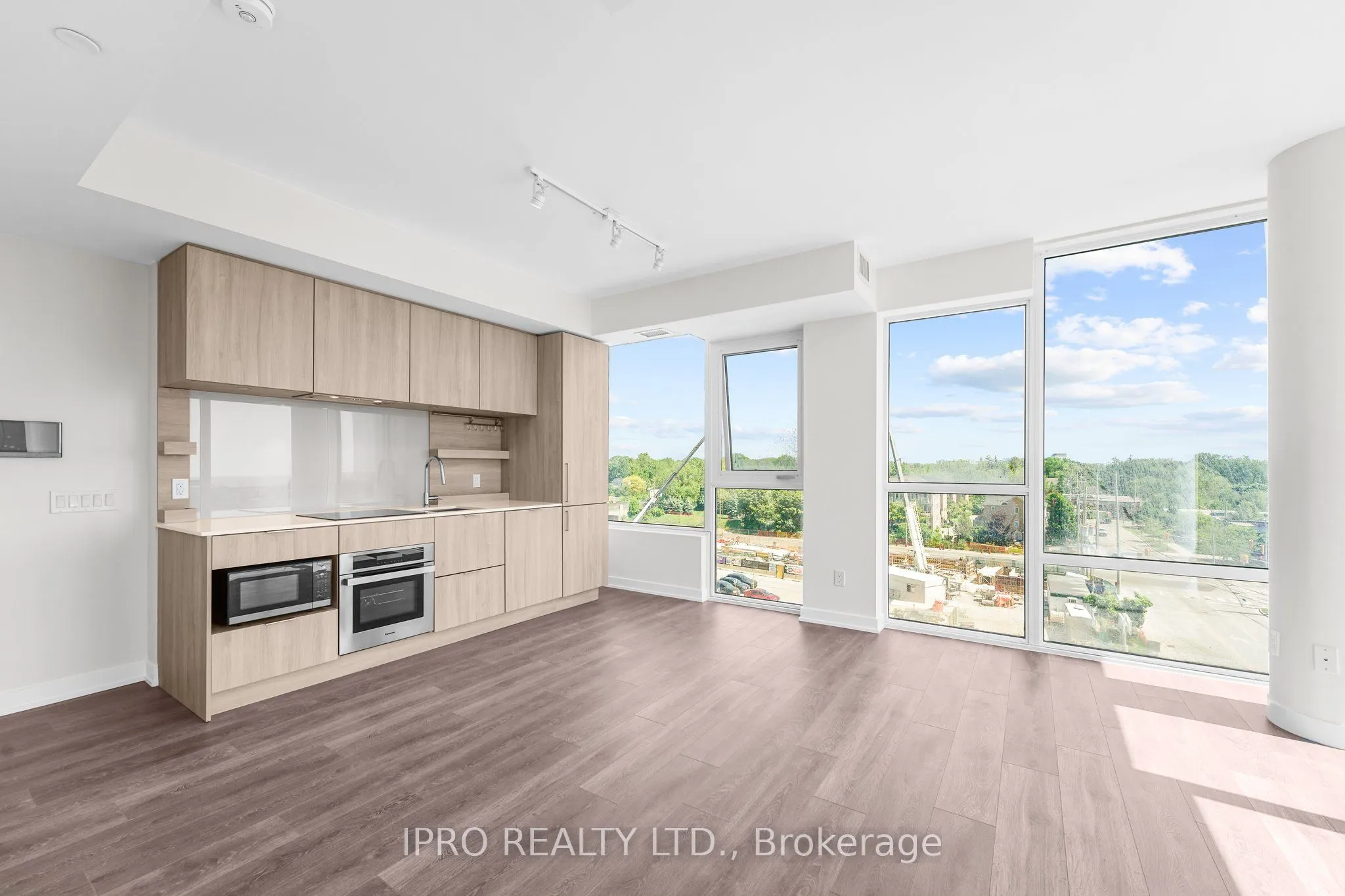 28 Ann Street, #508