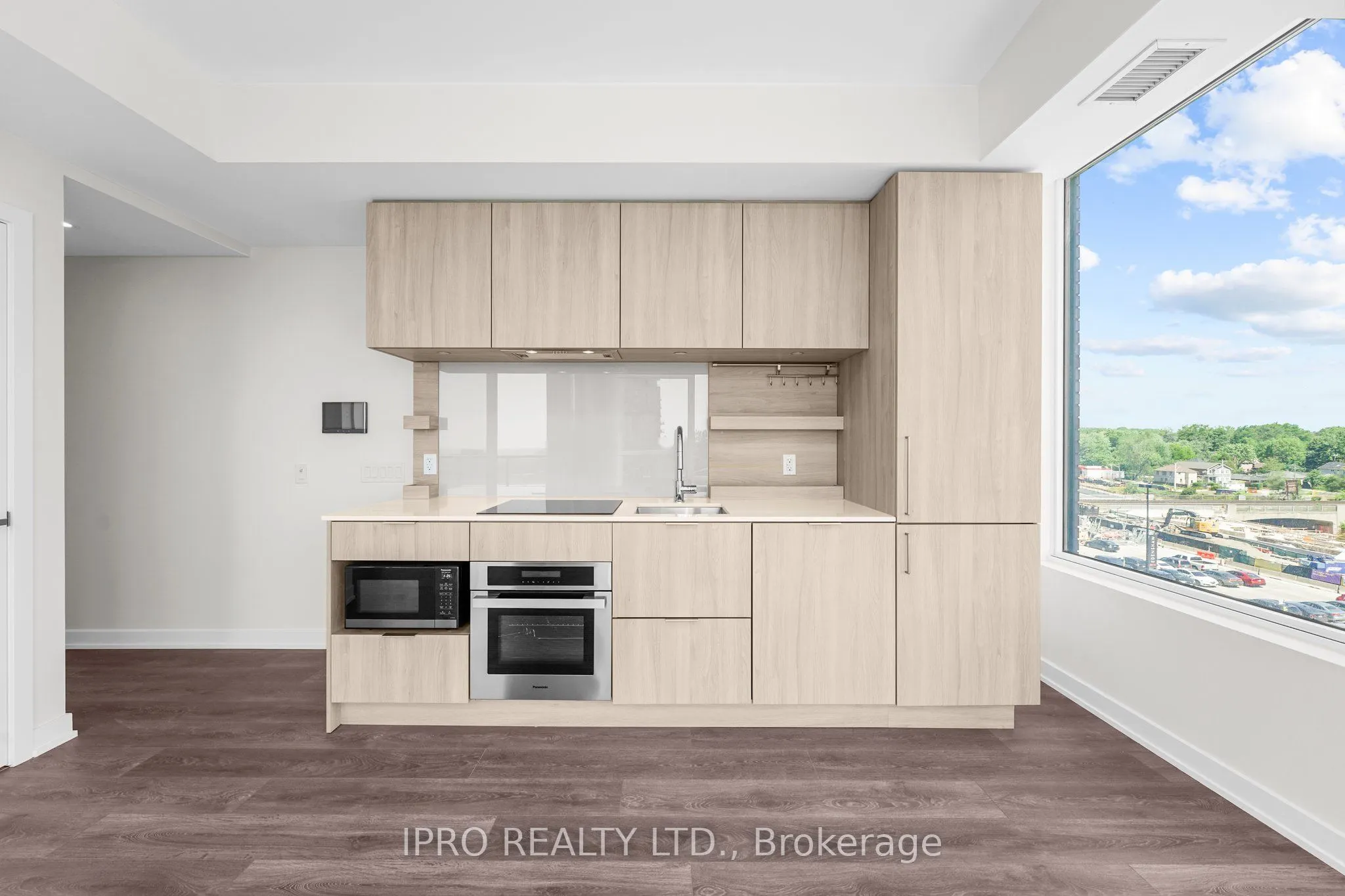 28 Ann Street, #508