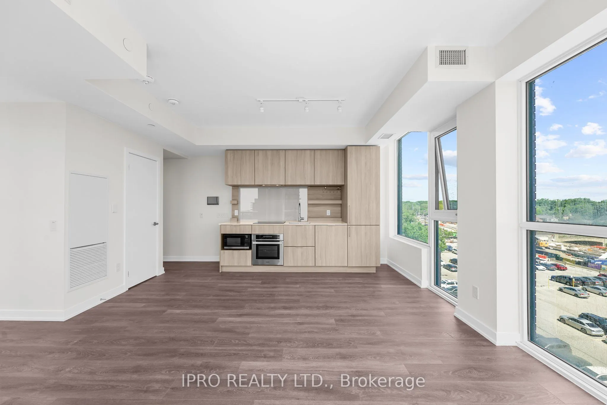 28 Ann Street, #508