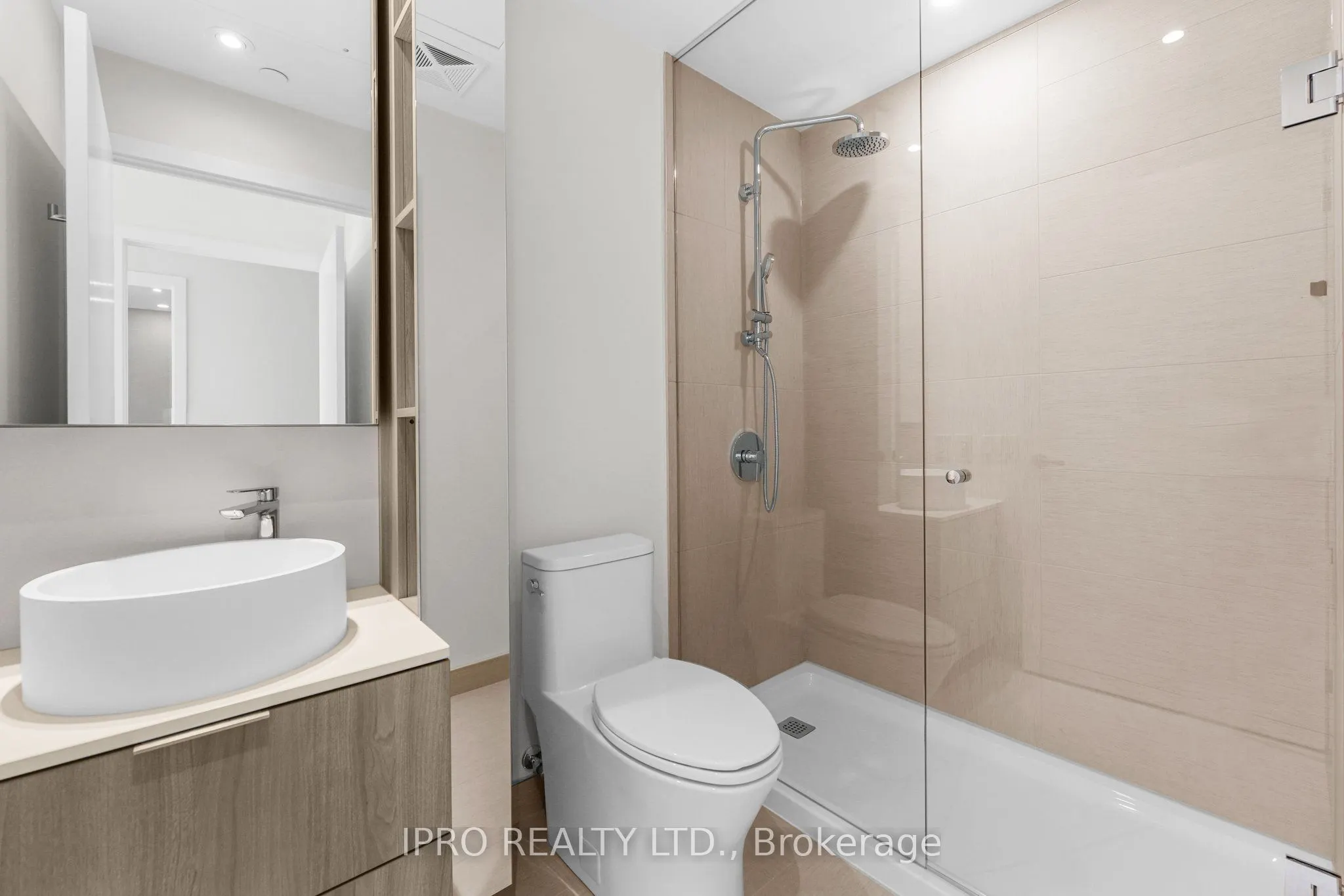 28 Ann Street, #508