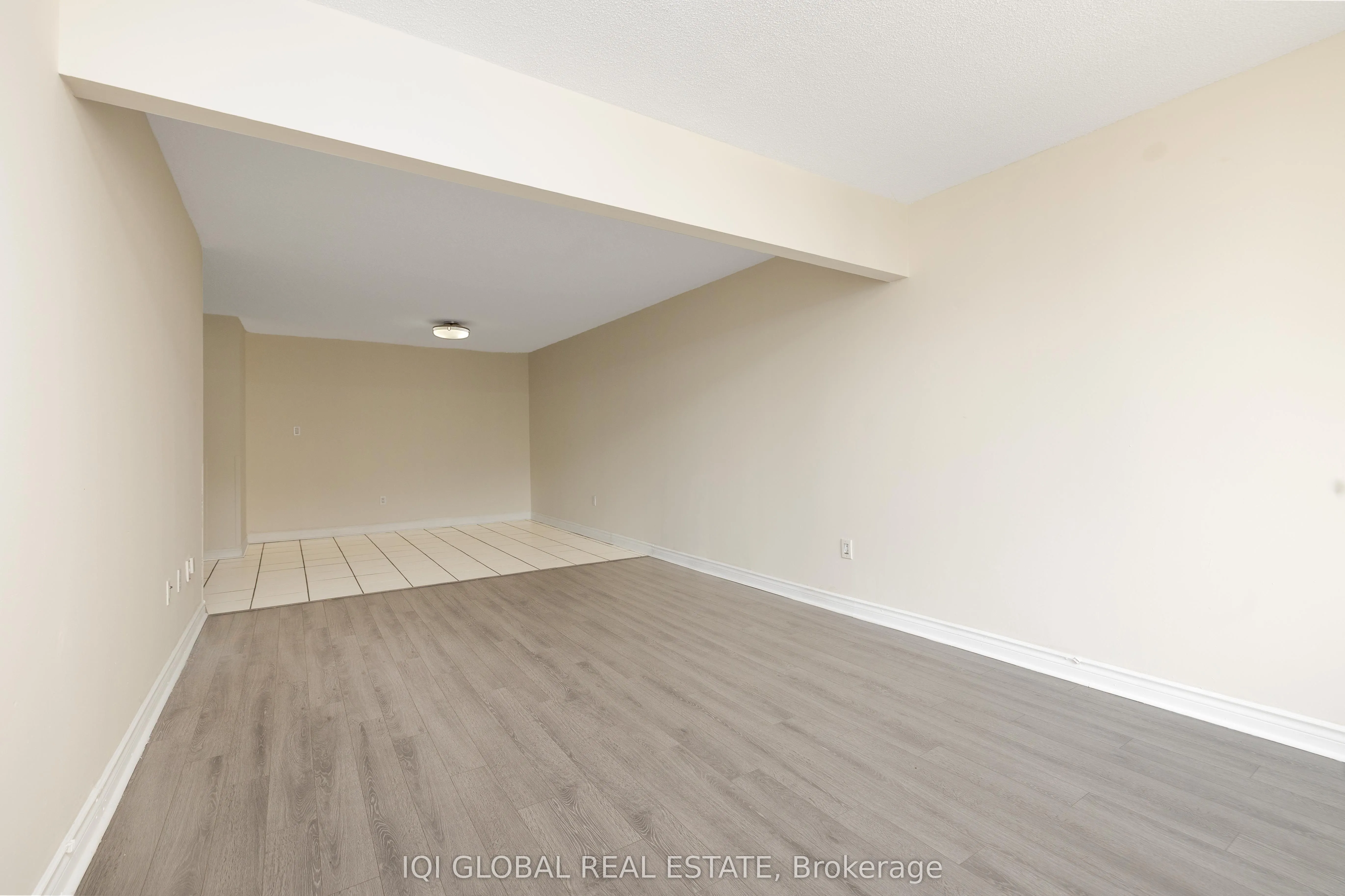 390 Dixon Road S, #1516