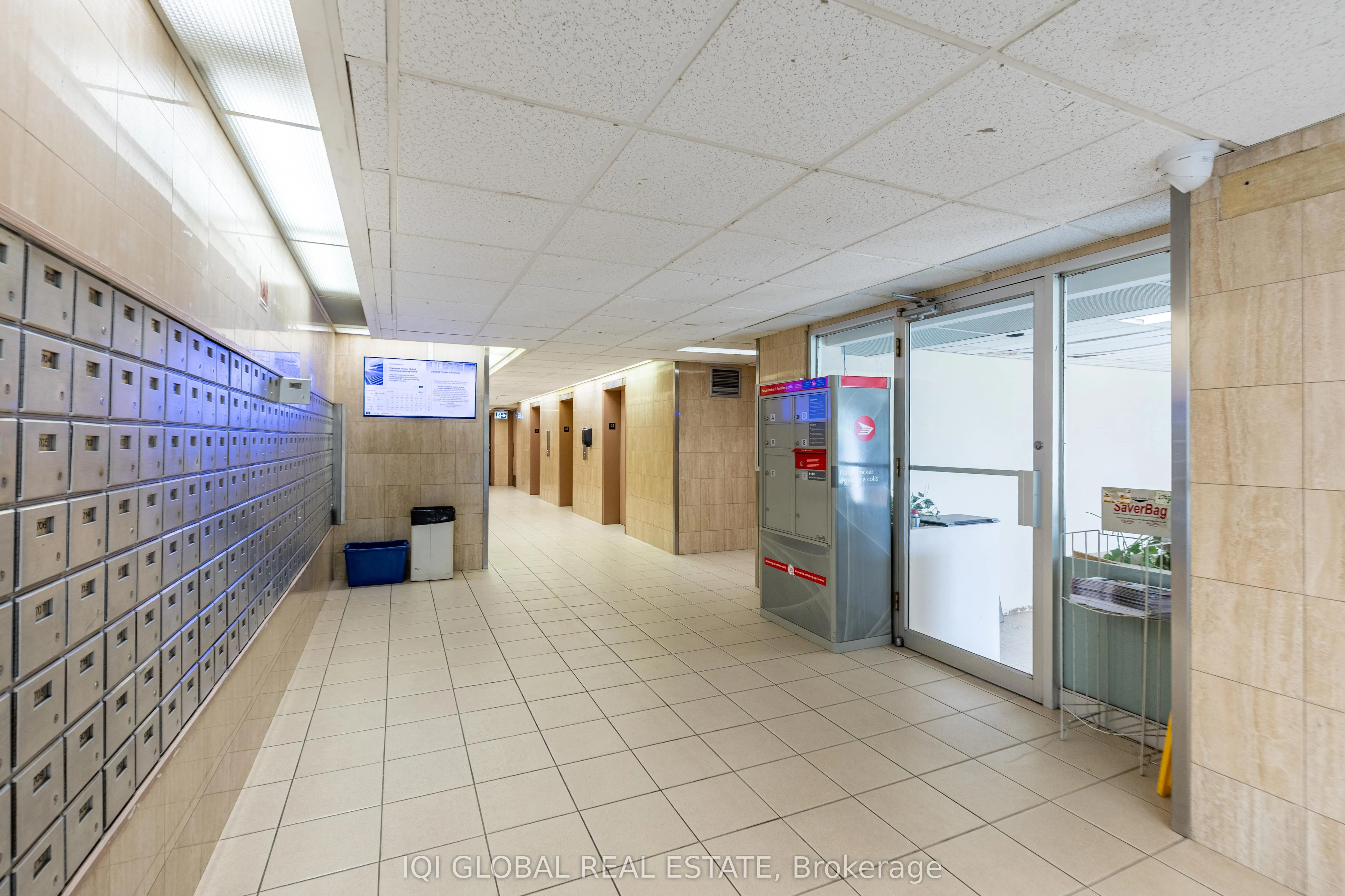 390 Dixon Road S, #1516