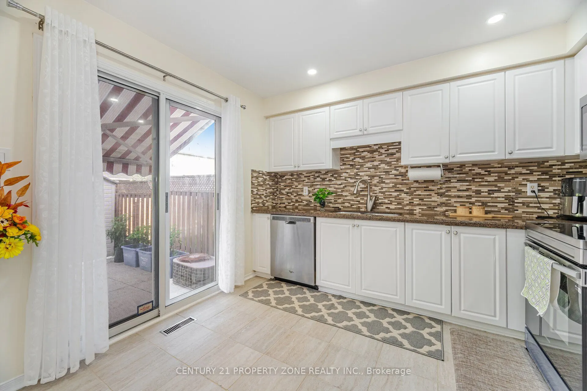19 Streamside Lane