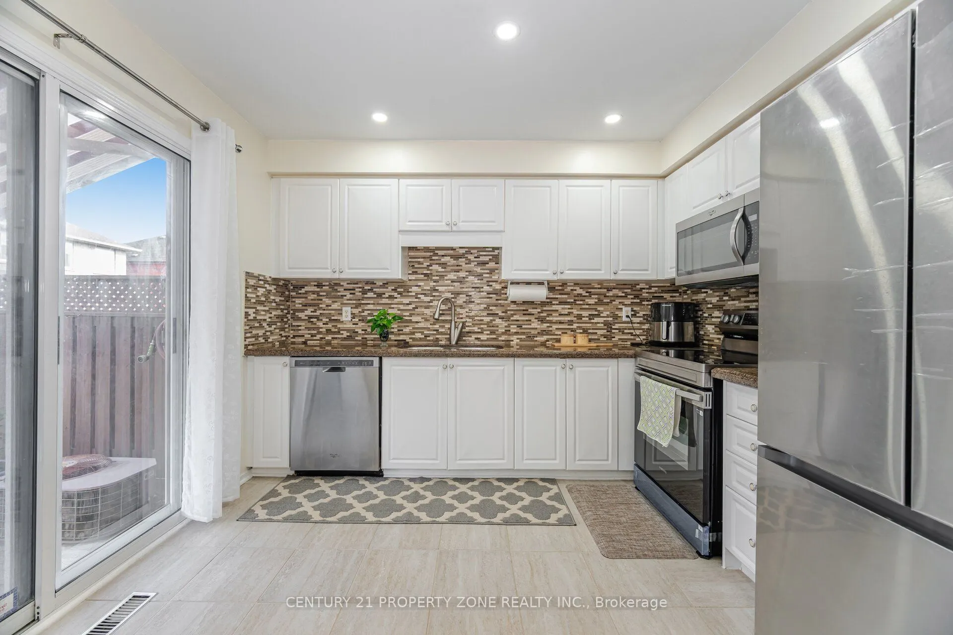 19 Streamside Lane