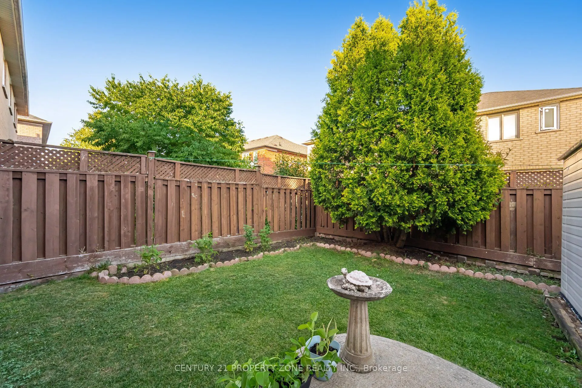 19 Streamside Lane