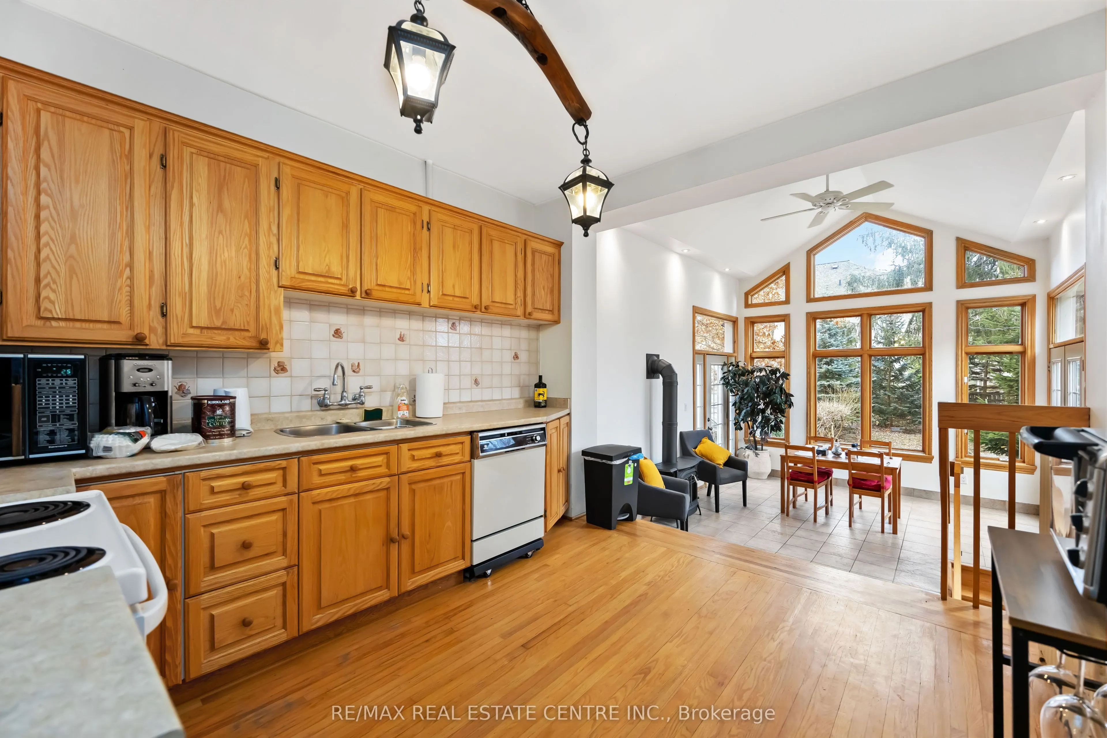 32 WENONAH Drive