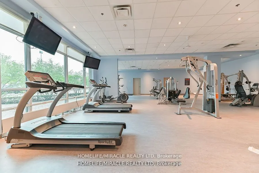 215 Queen Street E, #709