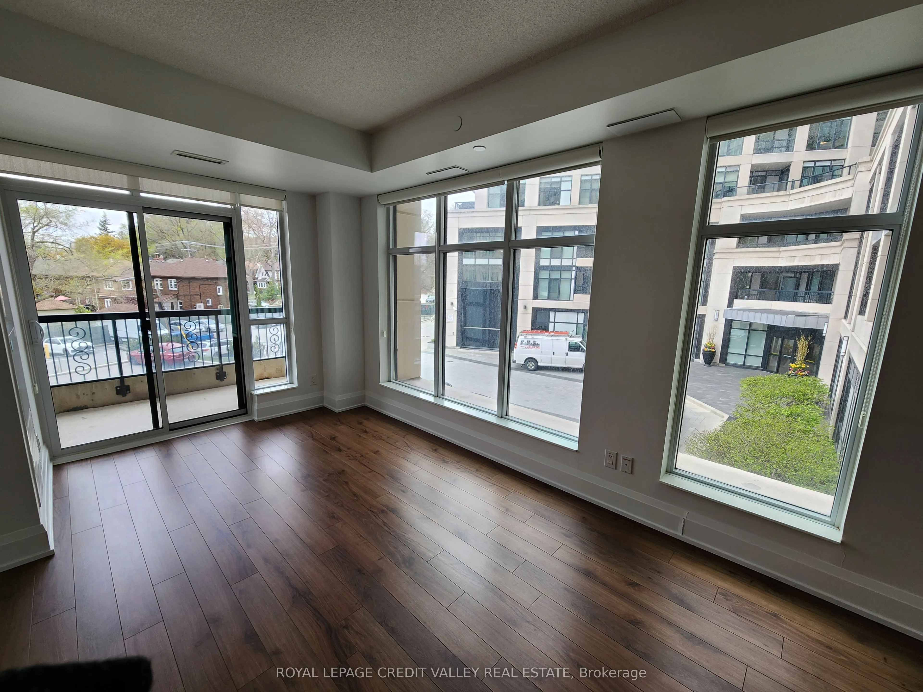 1 Old Mill Drive, #126